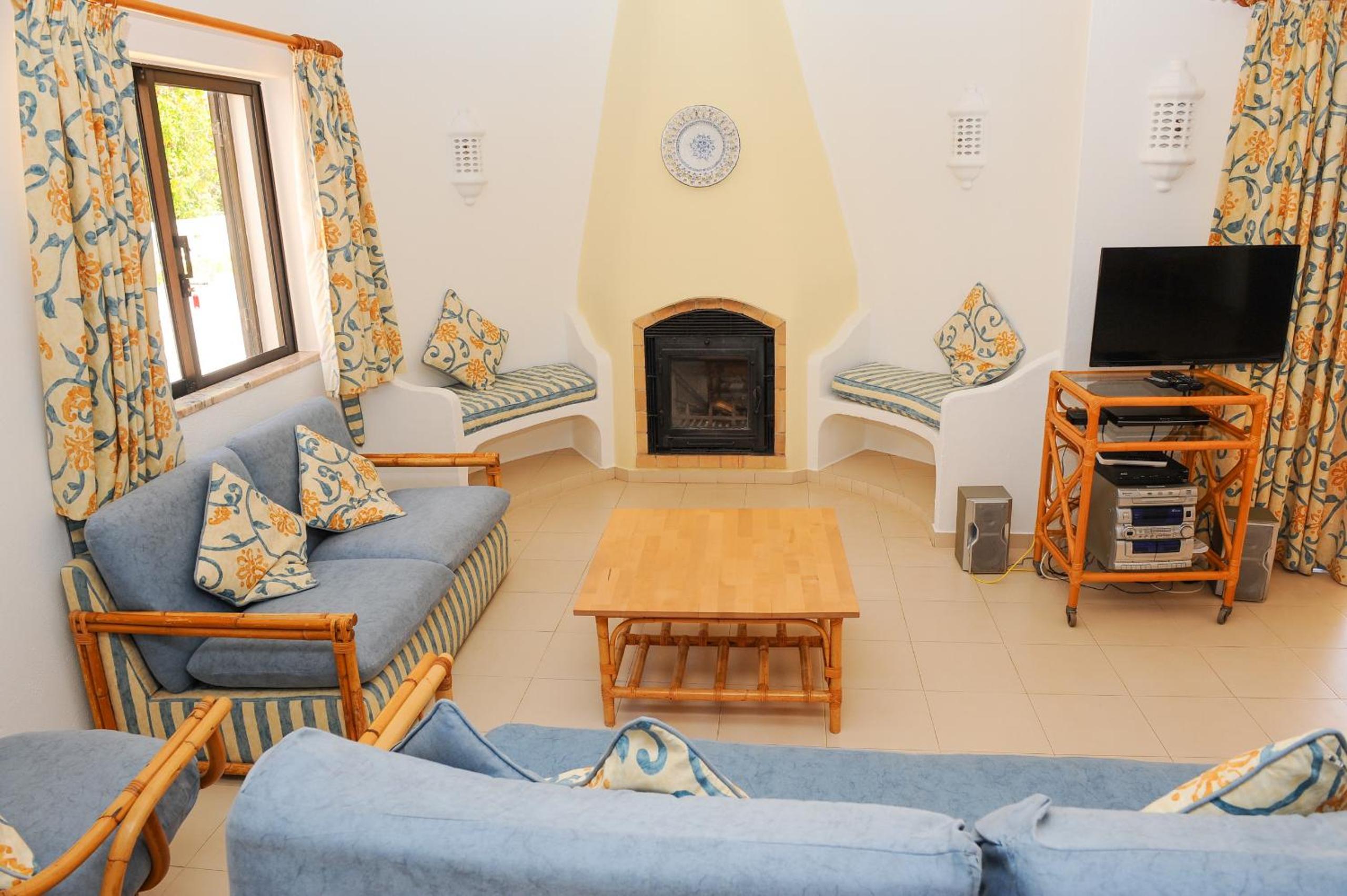 Villa photo 1