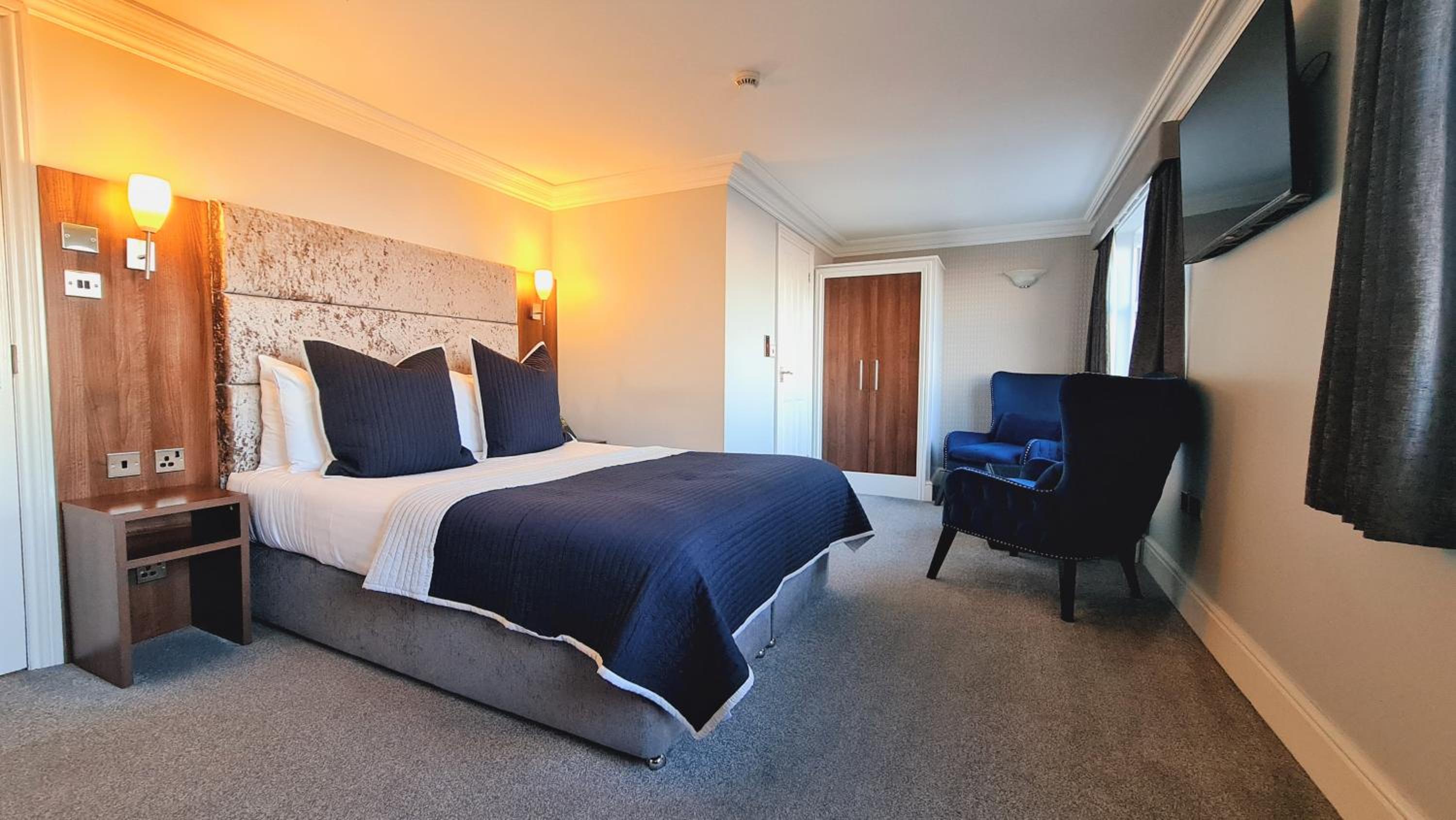 Superior King, Sea view photo 2