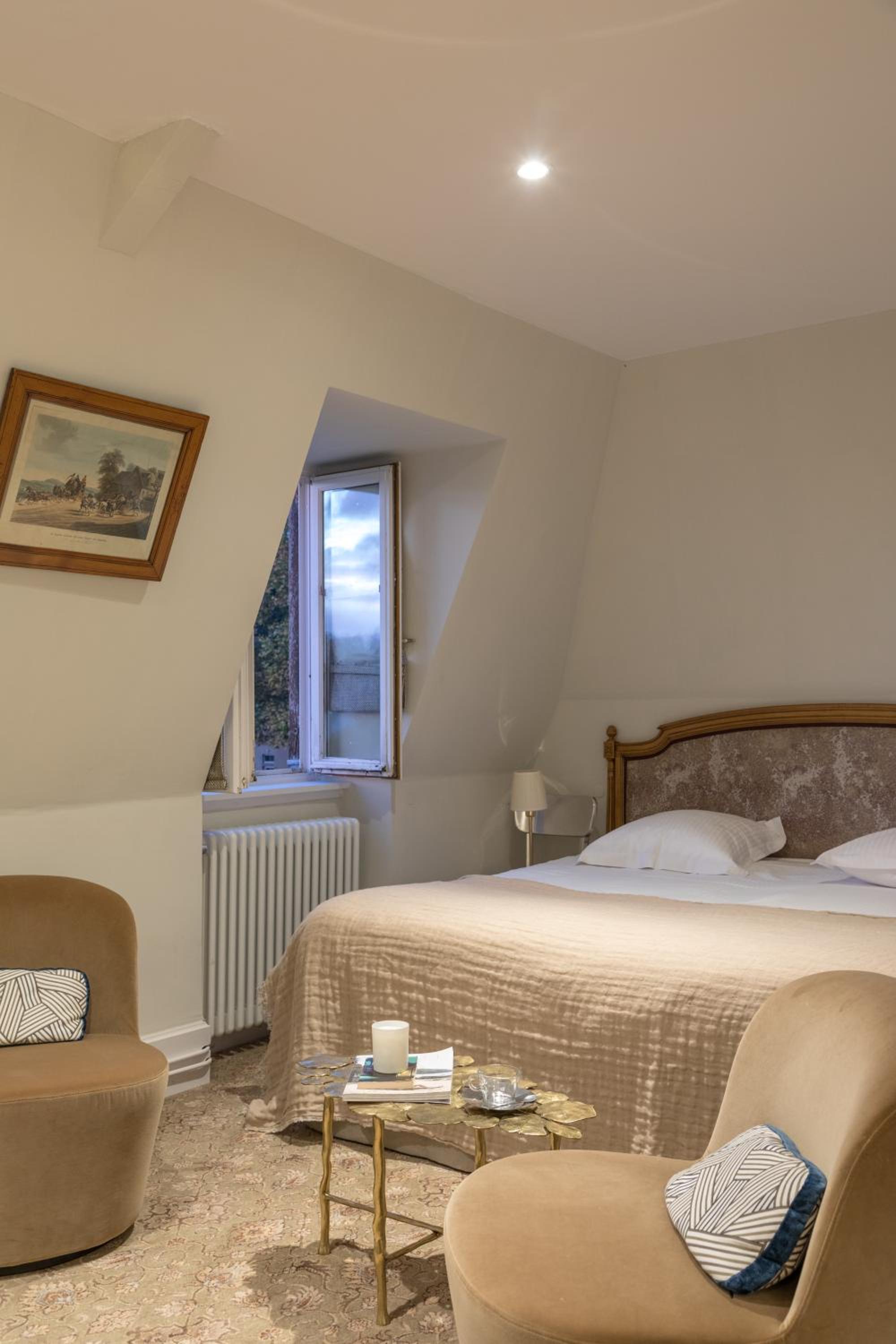 Standard King Room