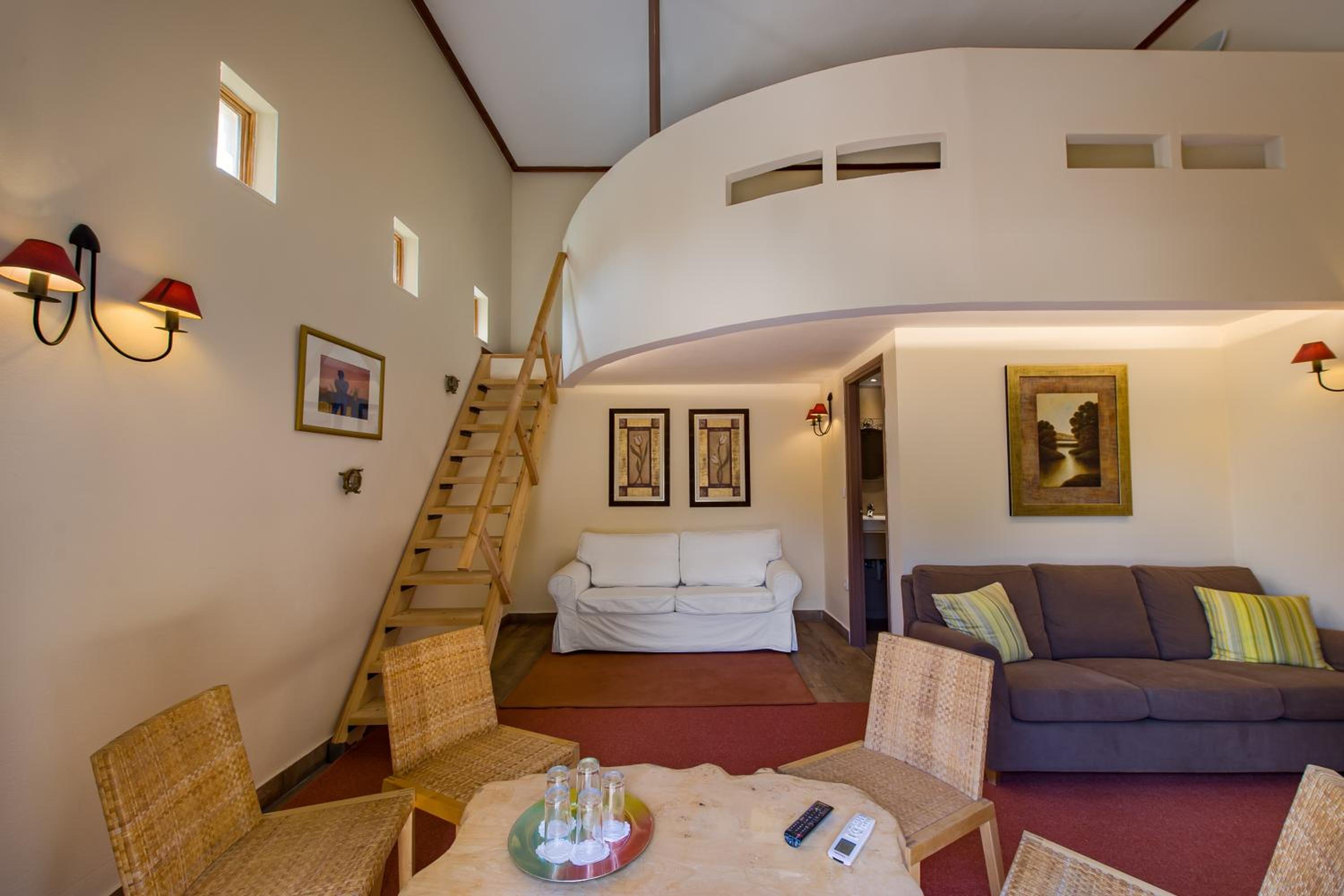 King Studio with Sofa Bed photo 2