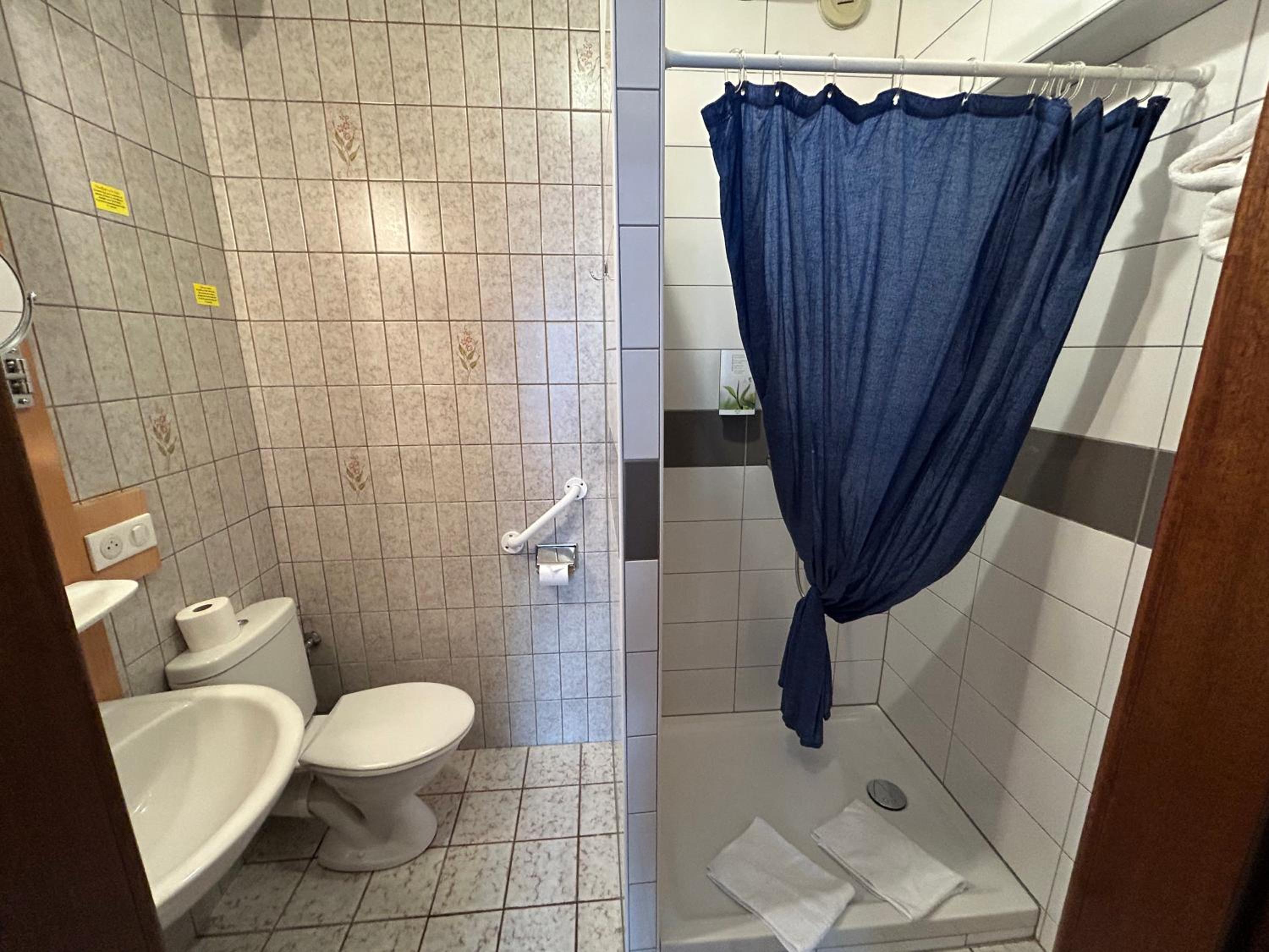 Classic Double Room - Photo 4