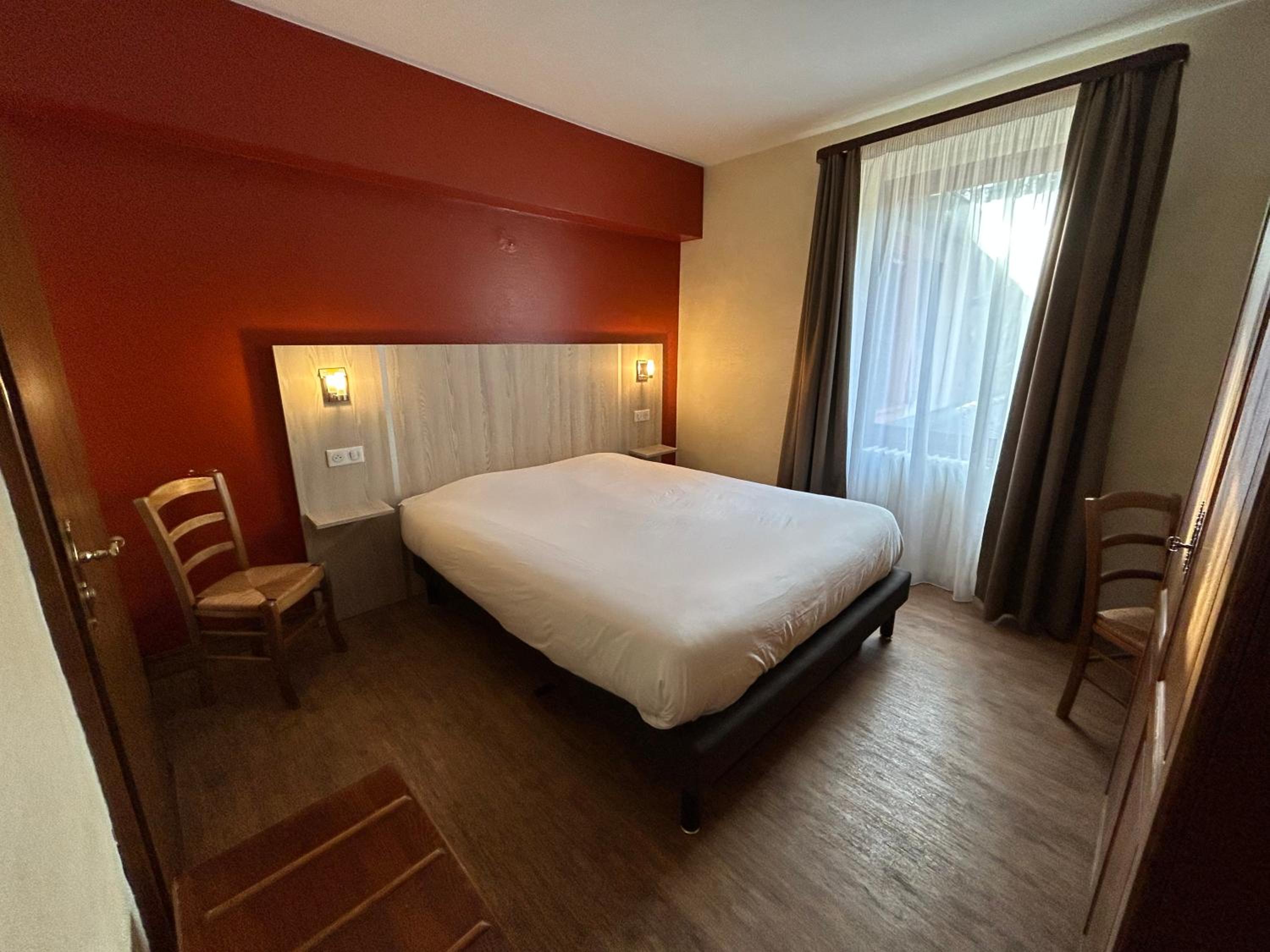 Classic Double Room - Photo 5