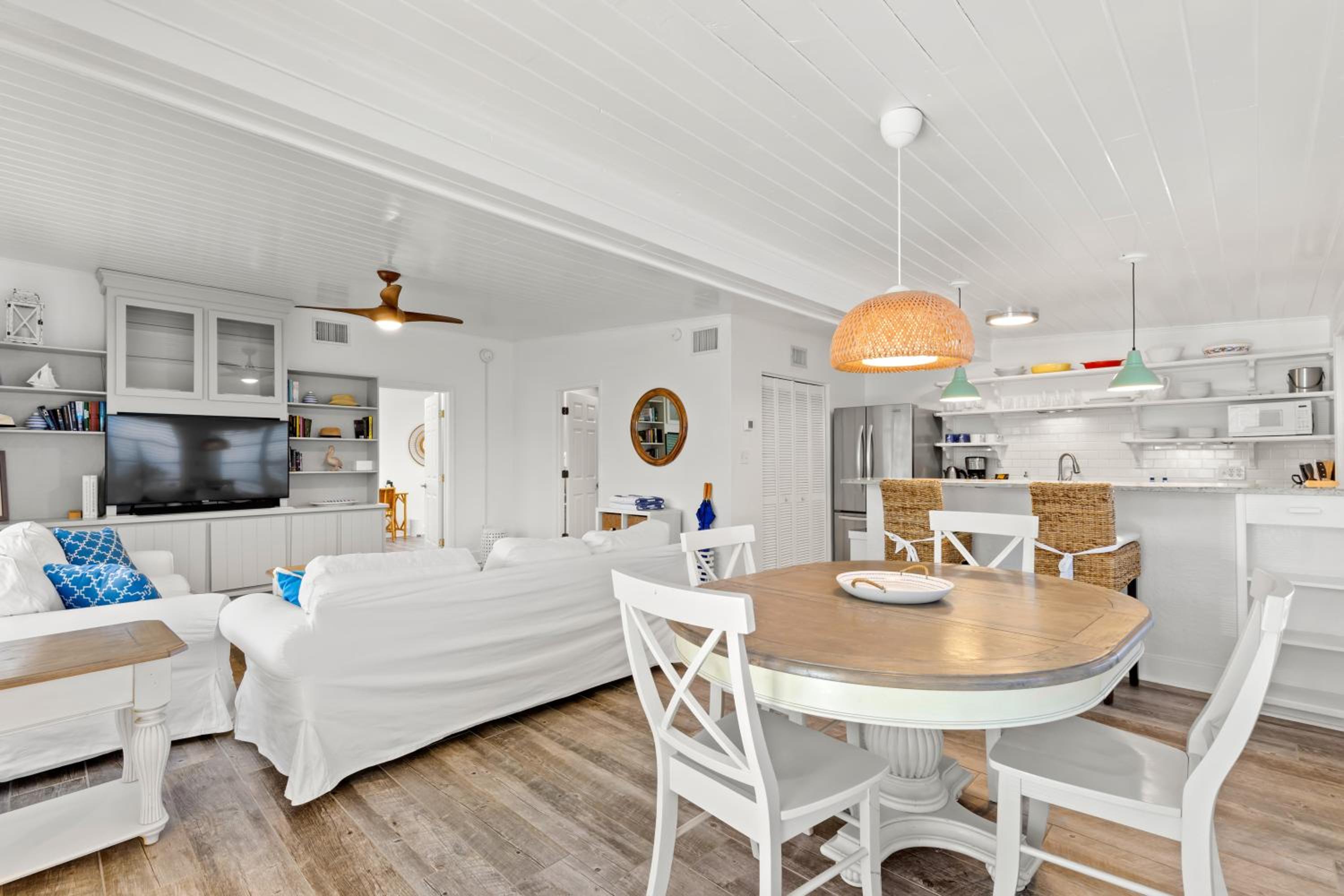 Bungalow with Patio