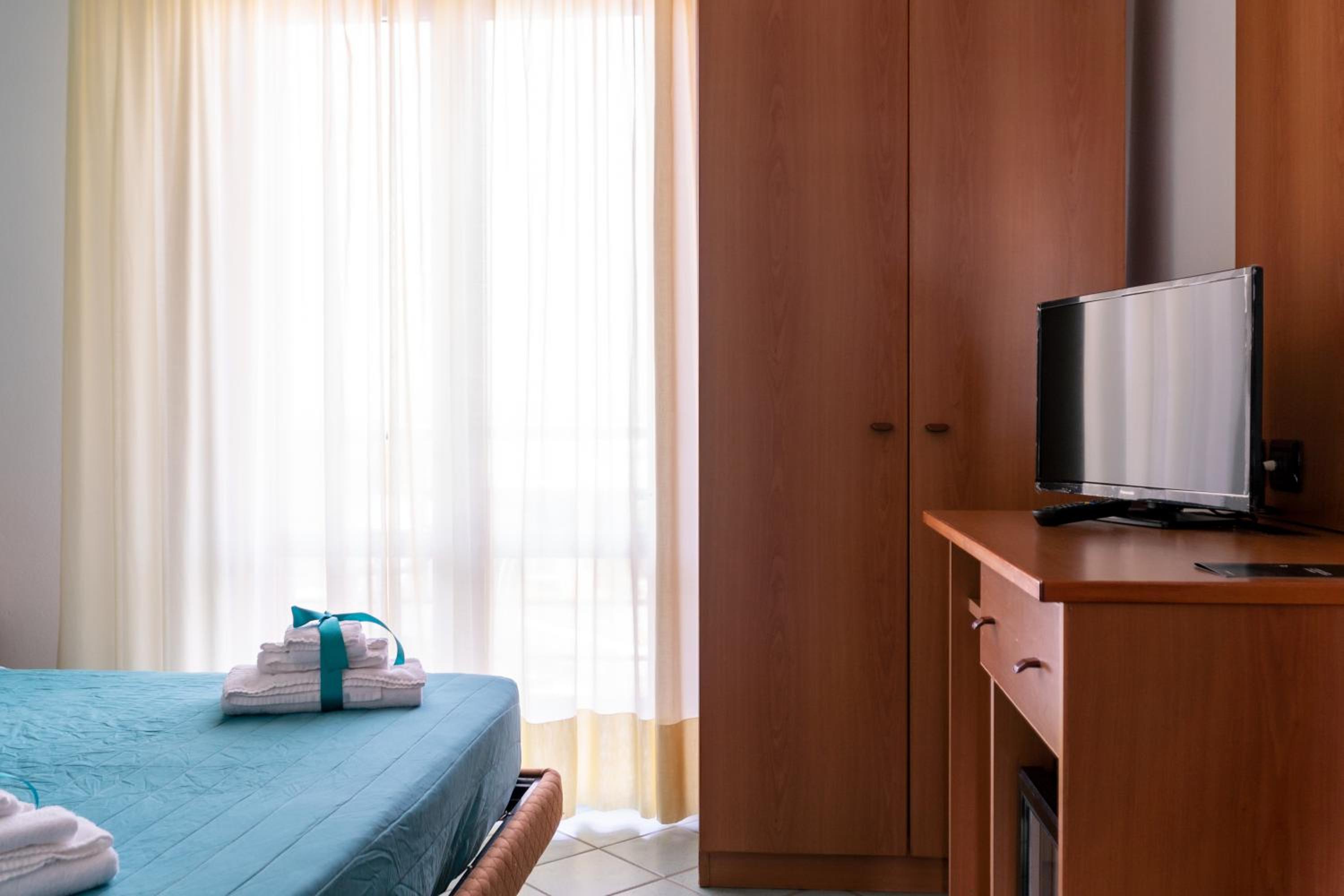Double Room - Photo 4