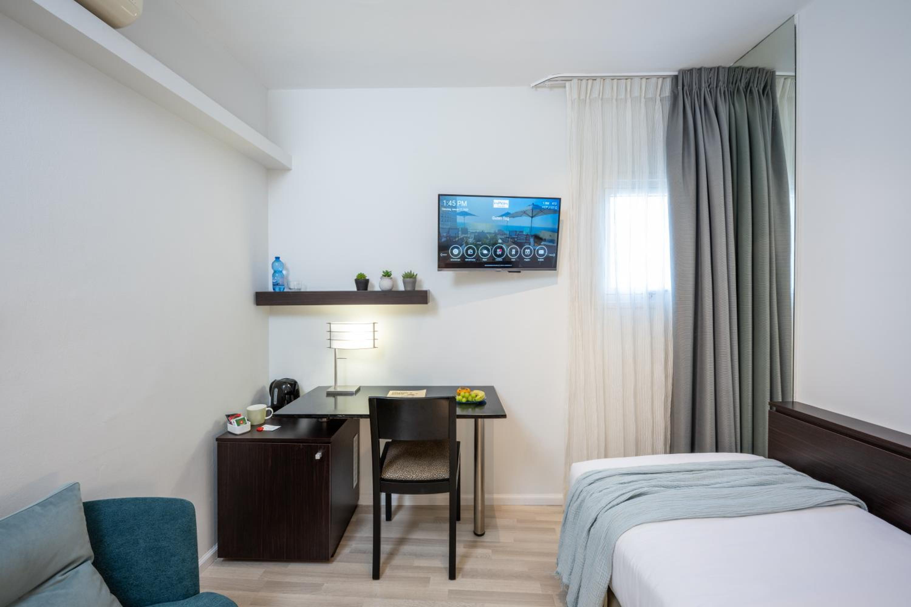 Small Single Room