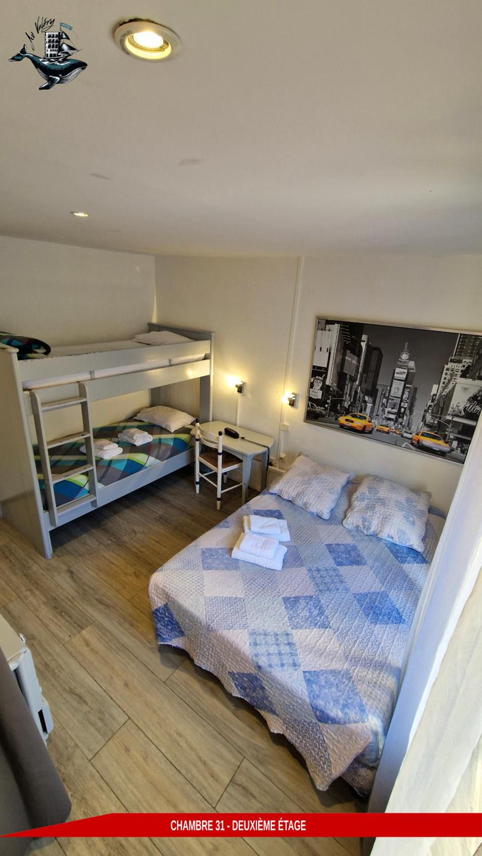 Standard Quadruple Room photo 2
