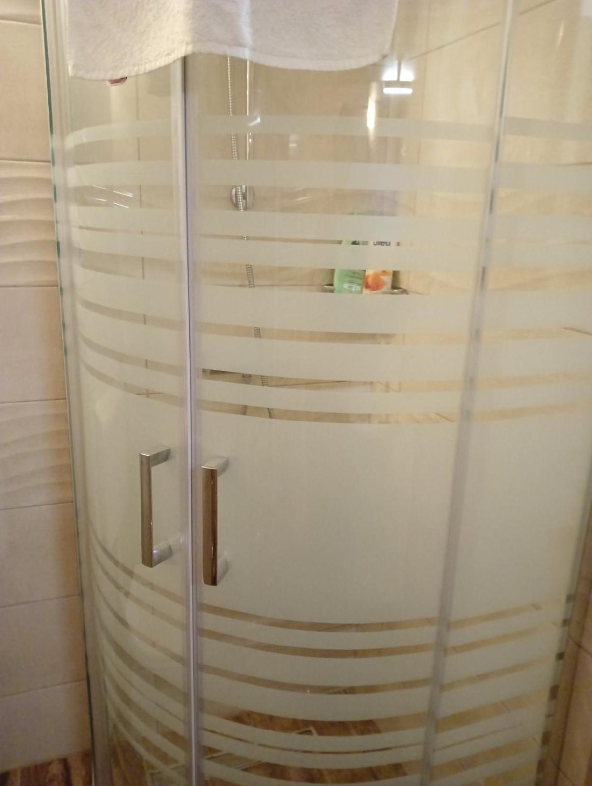 Studio Apartment with Balcony - Photo 17