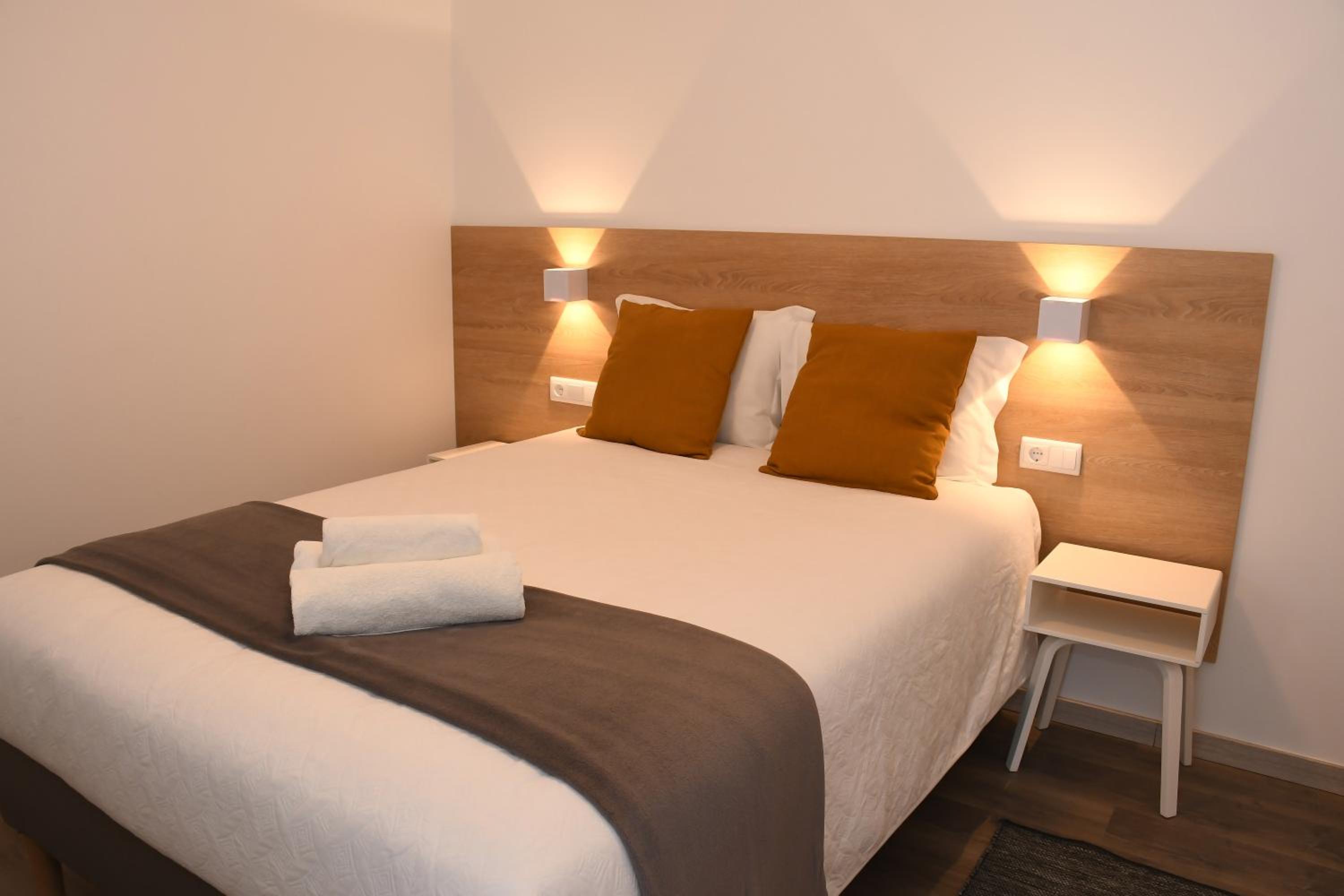 Deluxe Suite - Photo 6
