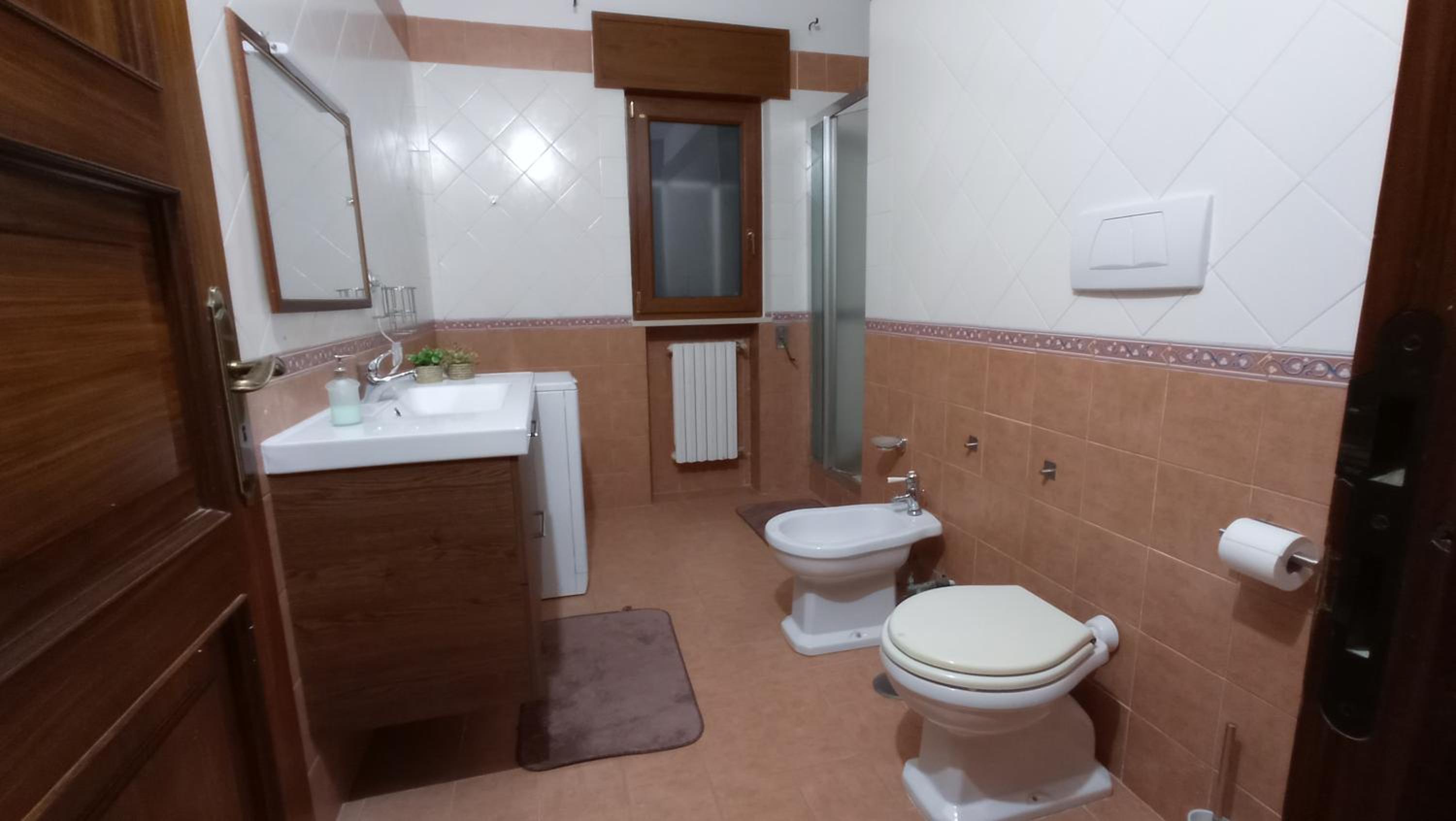 Two-Bedroom Apartment - Photo 16