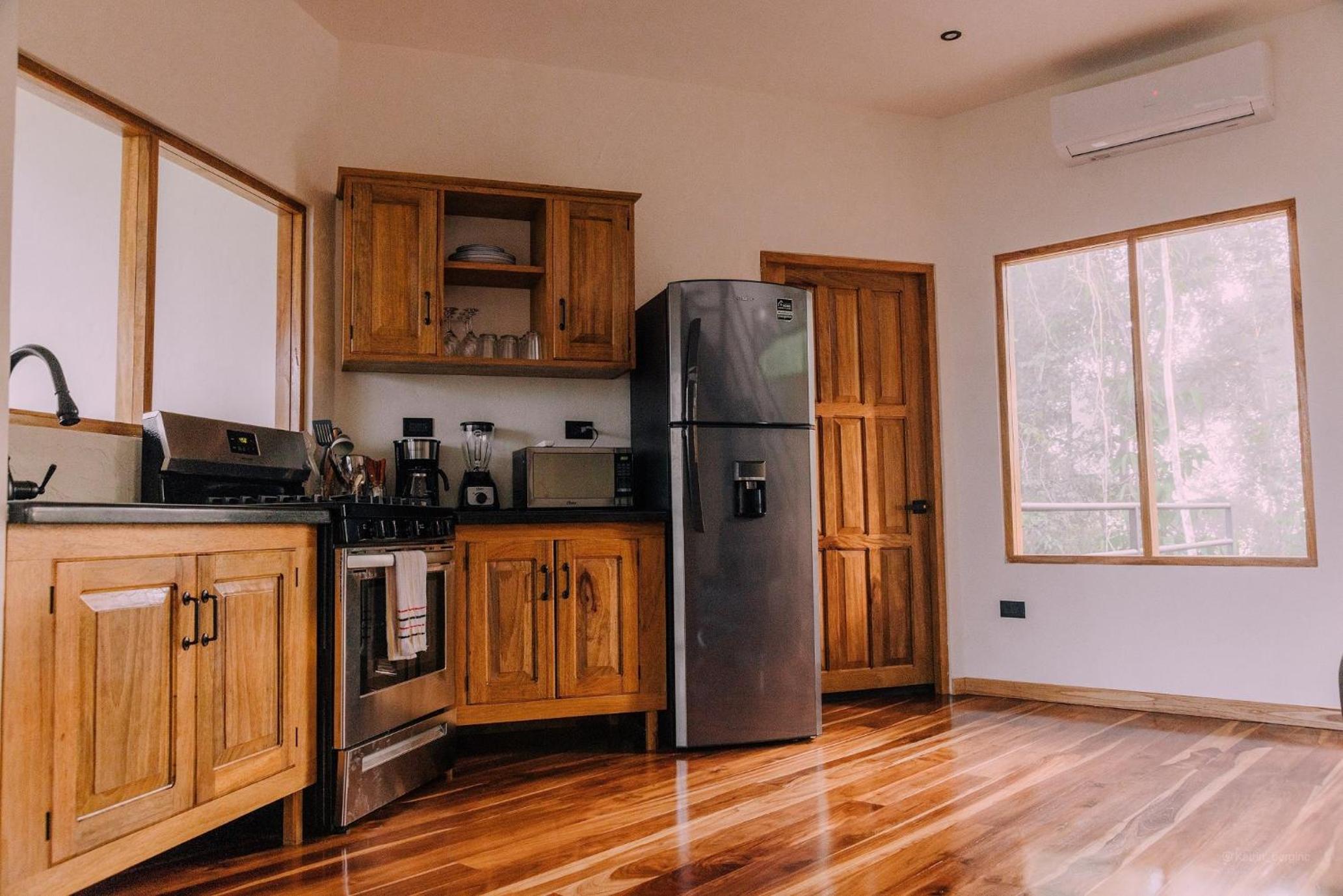 Two-Bedroom House photo 2