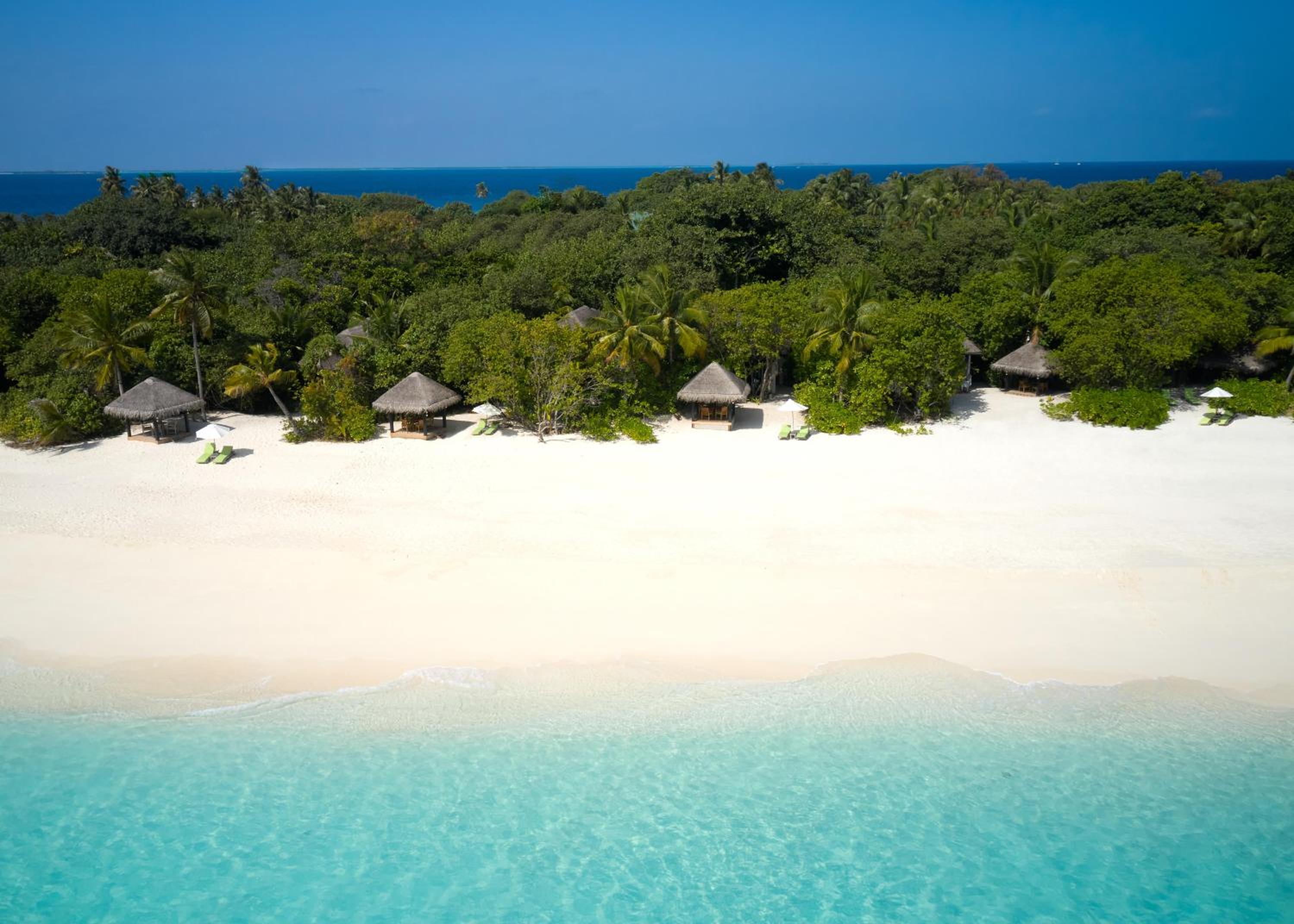 Beach Villa With Private Pool – Complimentary Room And Meal Plan Upgrade (For Half Board And Full Board) To Next Category, 50% Discount On Domestic Transfers And Kids Up To 12 Years Go Free On The Same Meal Plan. - Photo 1