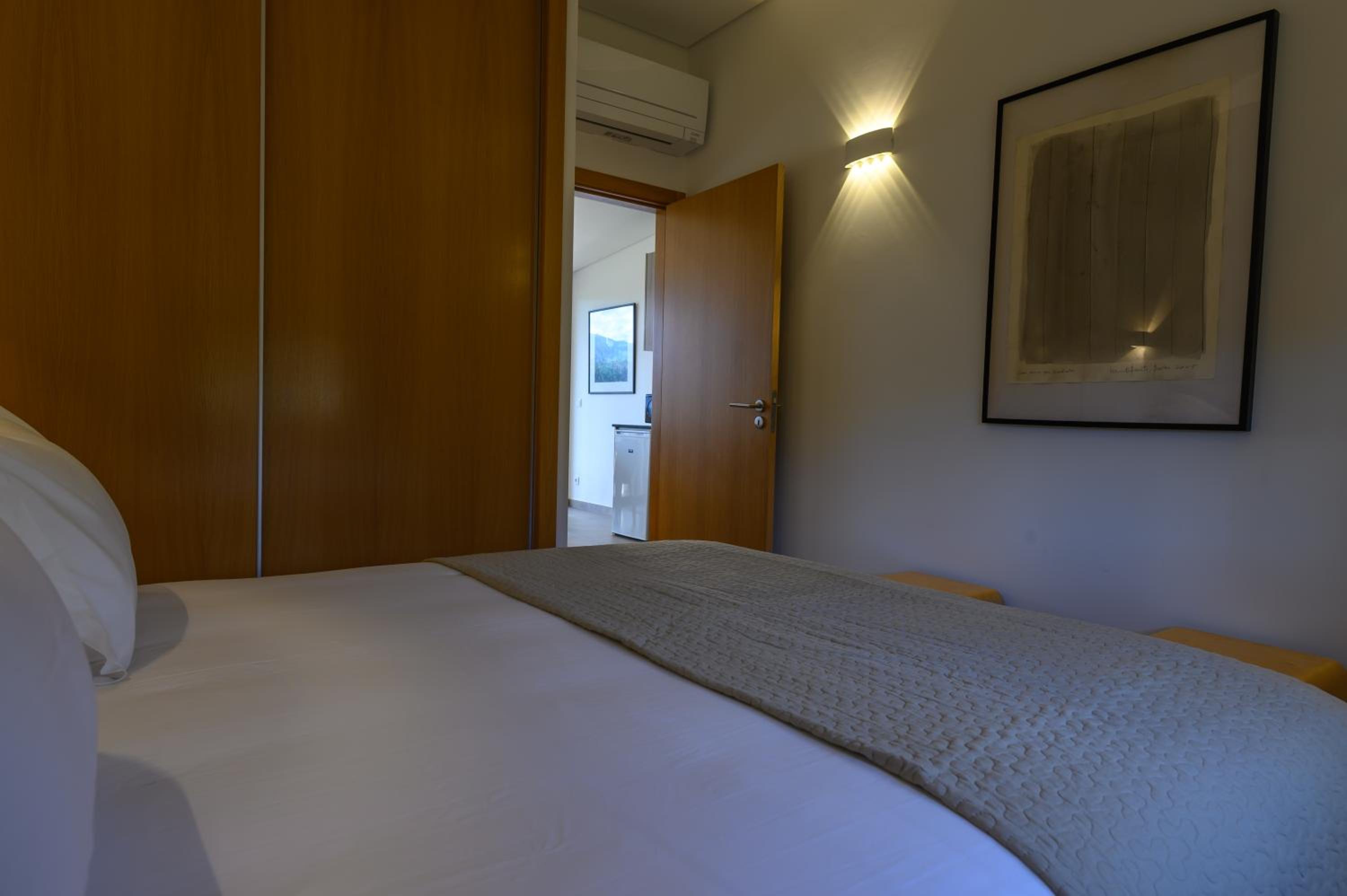 One-Bedroom House - Photo 7