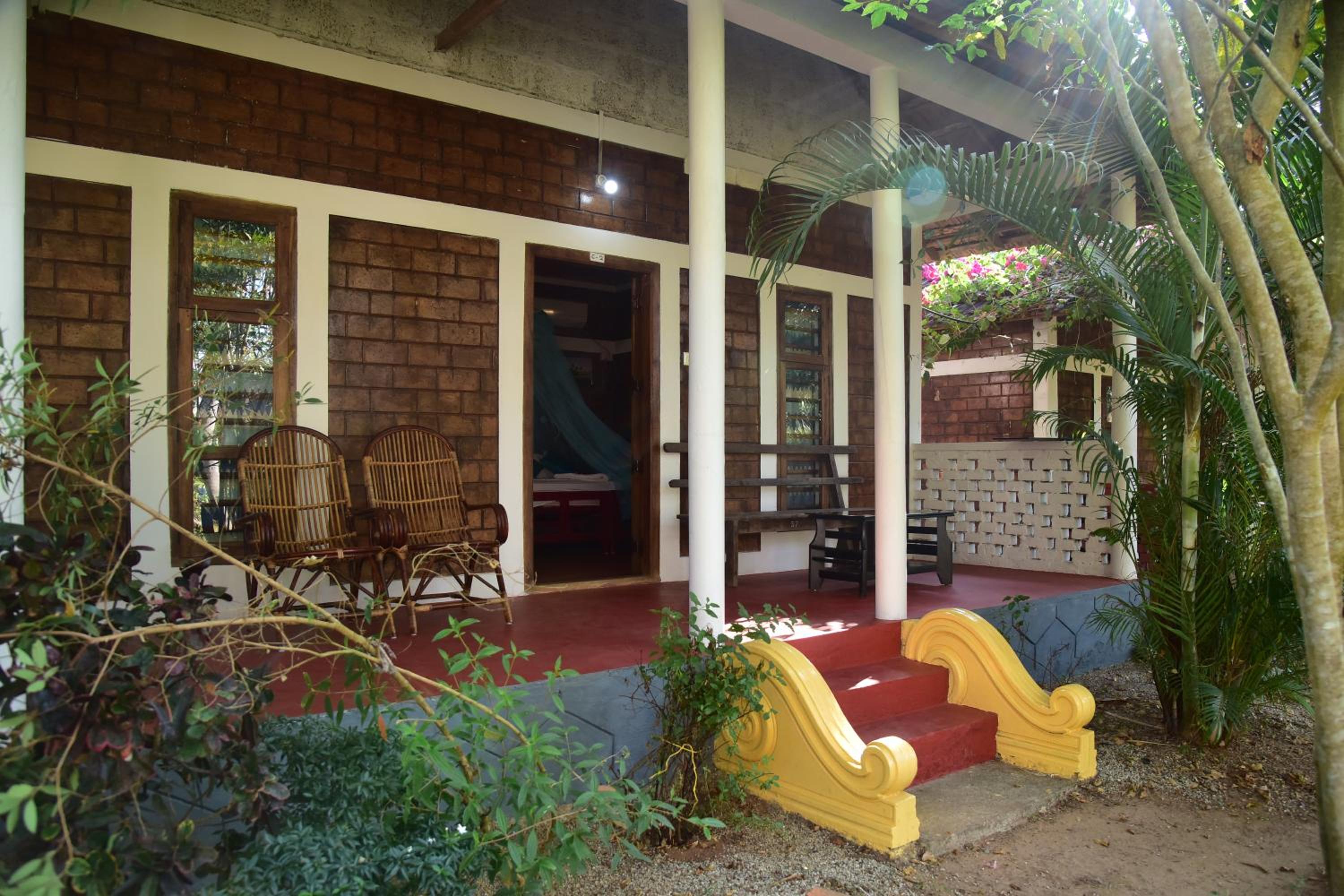 Double Room with Garden View - Photo 3