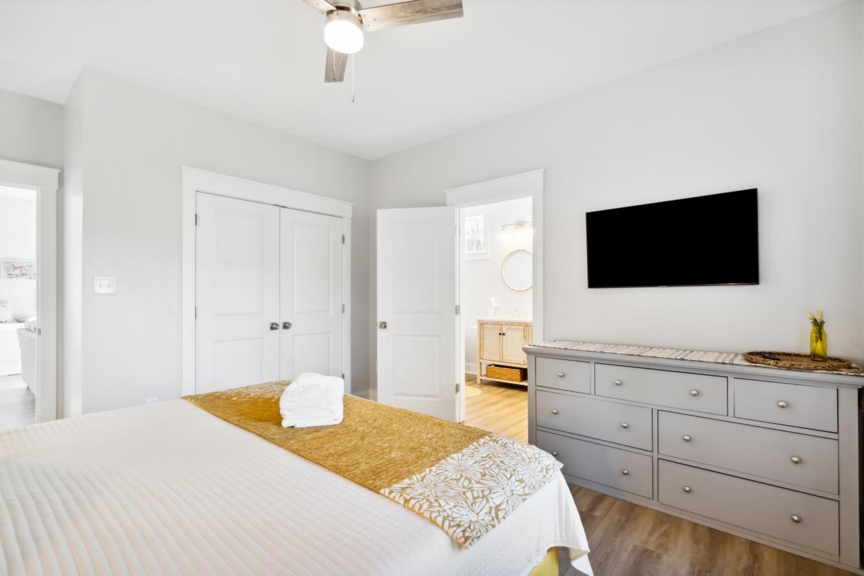 Four-Bedroom House photo 1