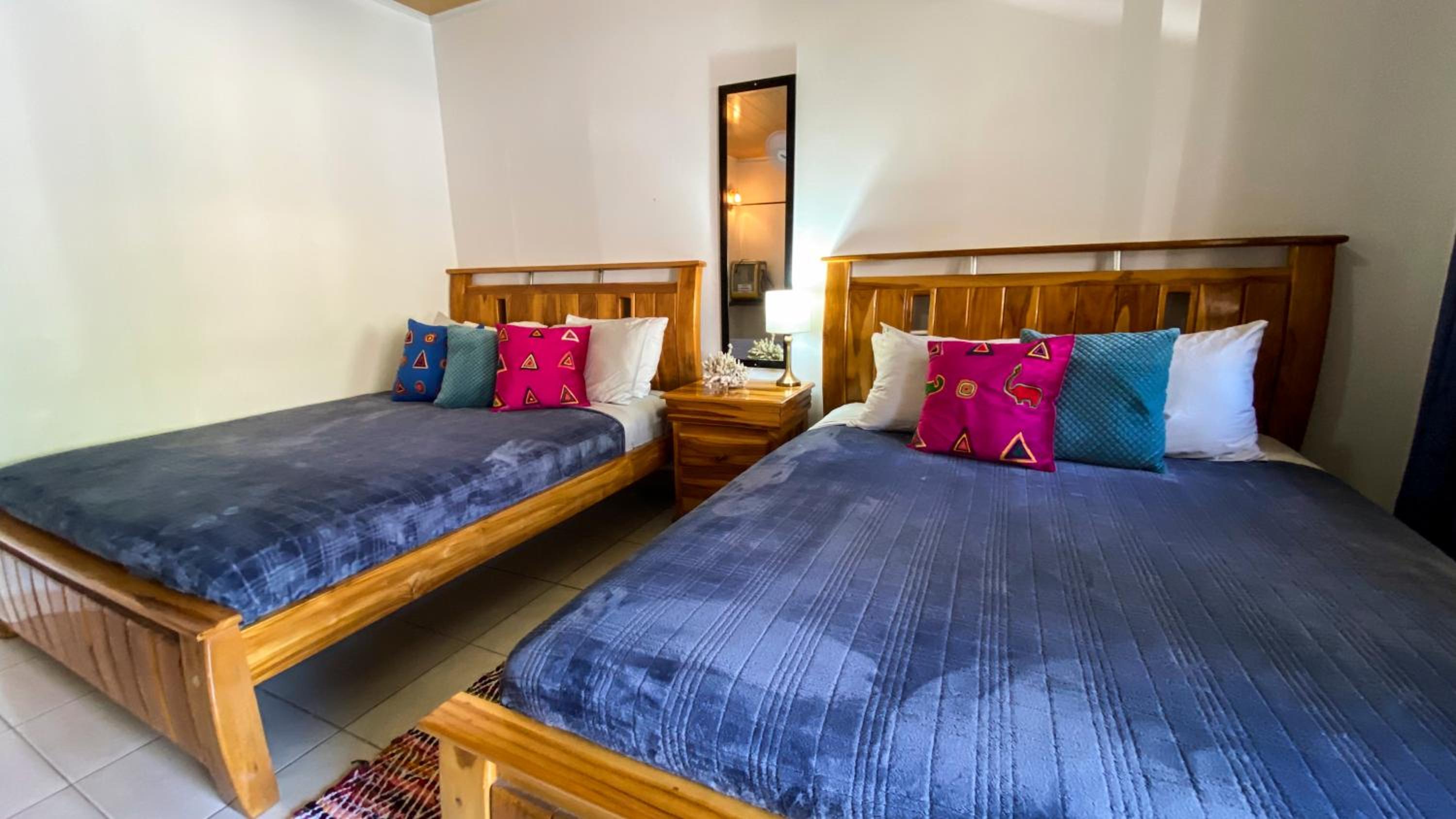 Standard Double Room with Two Double Beds photo 2