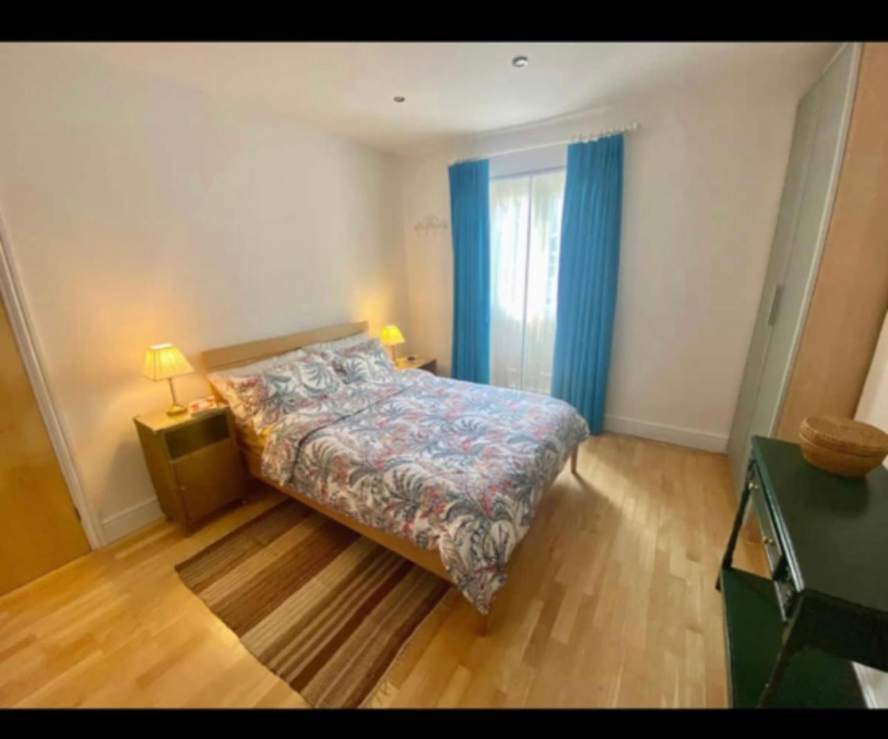 One-Bedroom Apartment photo 3
