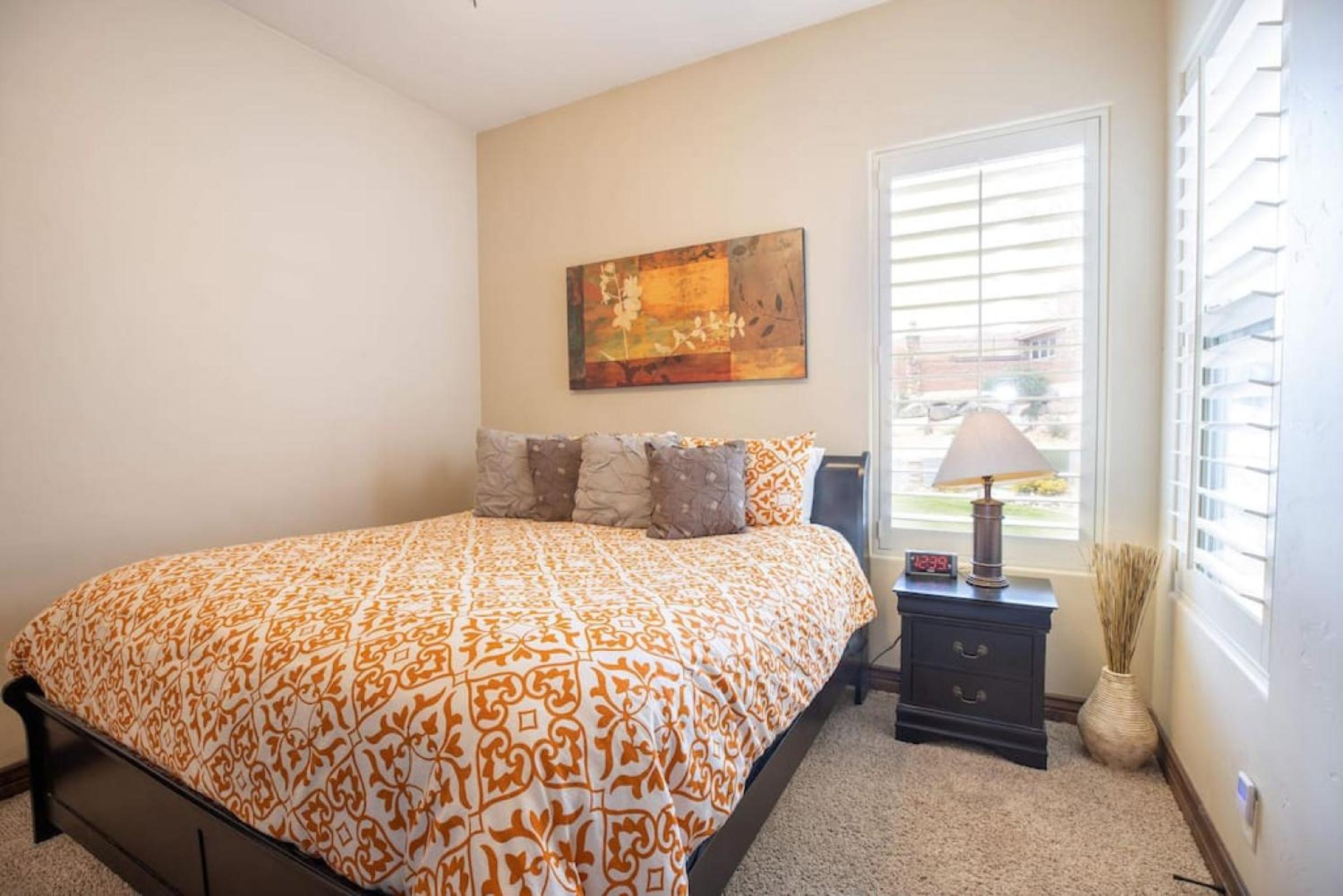 Three-Bedroom Townhouse photo 3