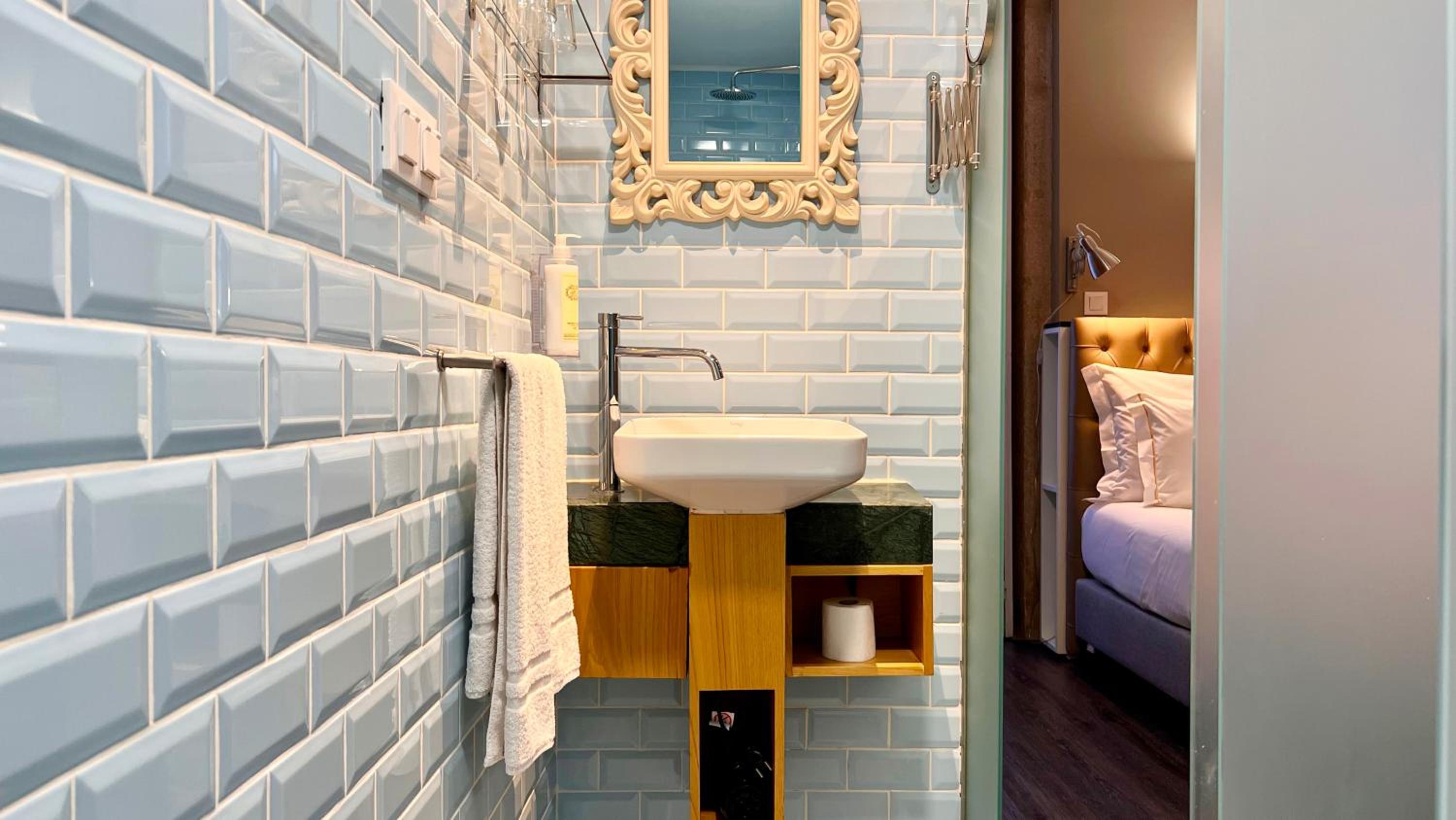 Double Room - Photo 3