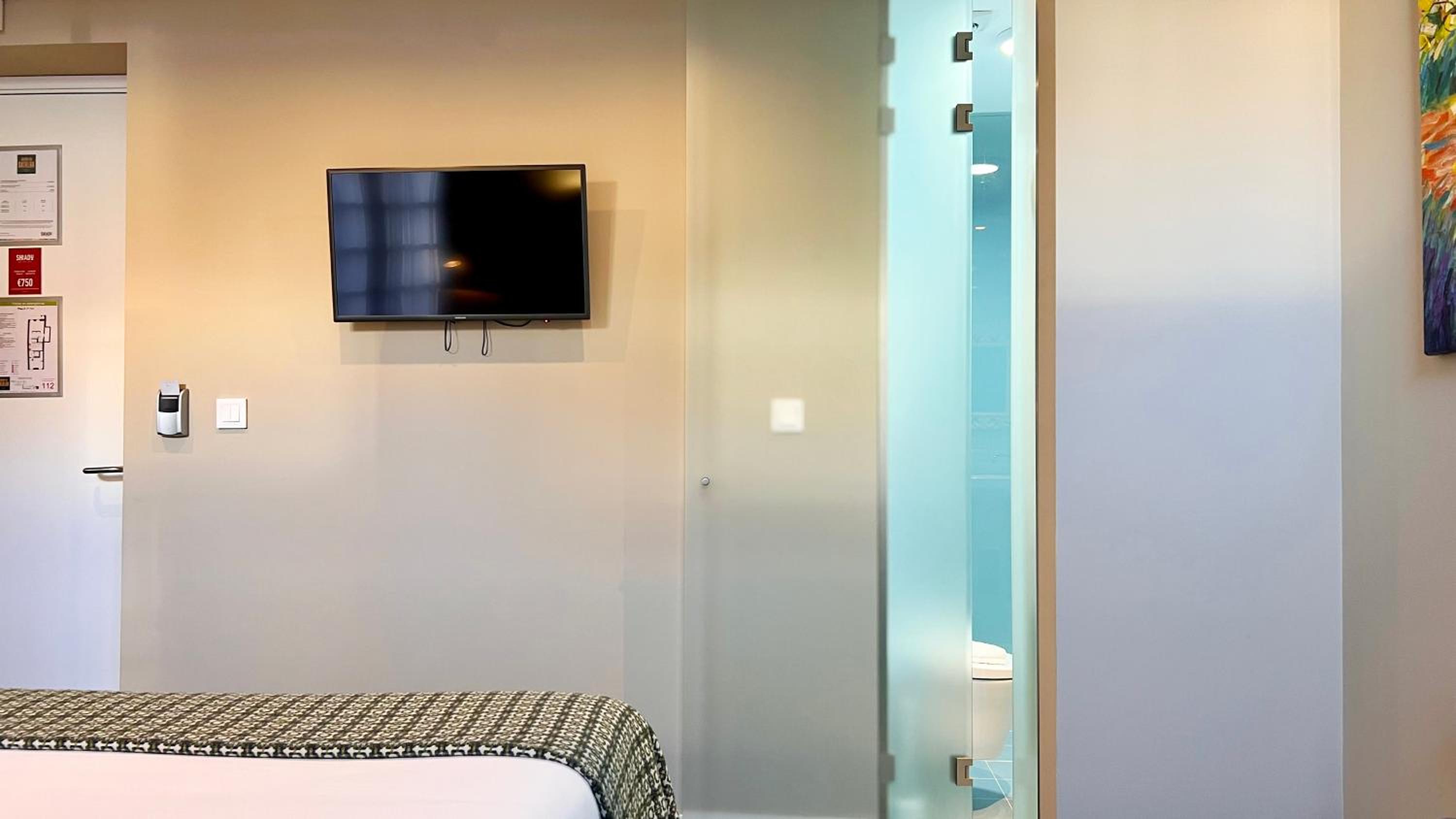 Double Room - Photo 4