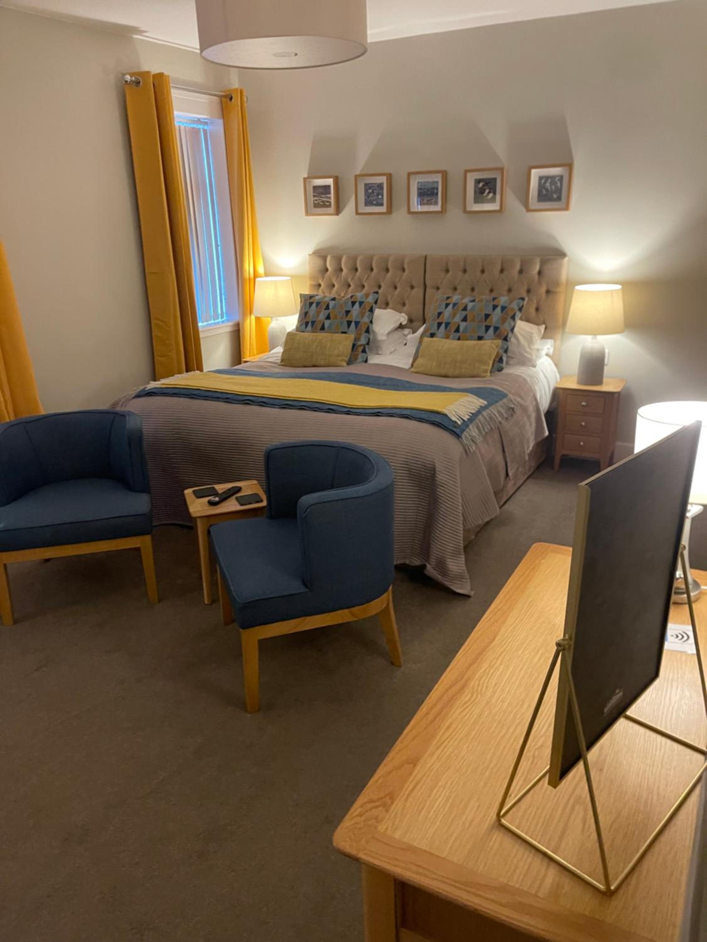 Superior King Room photo 2
