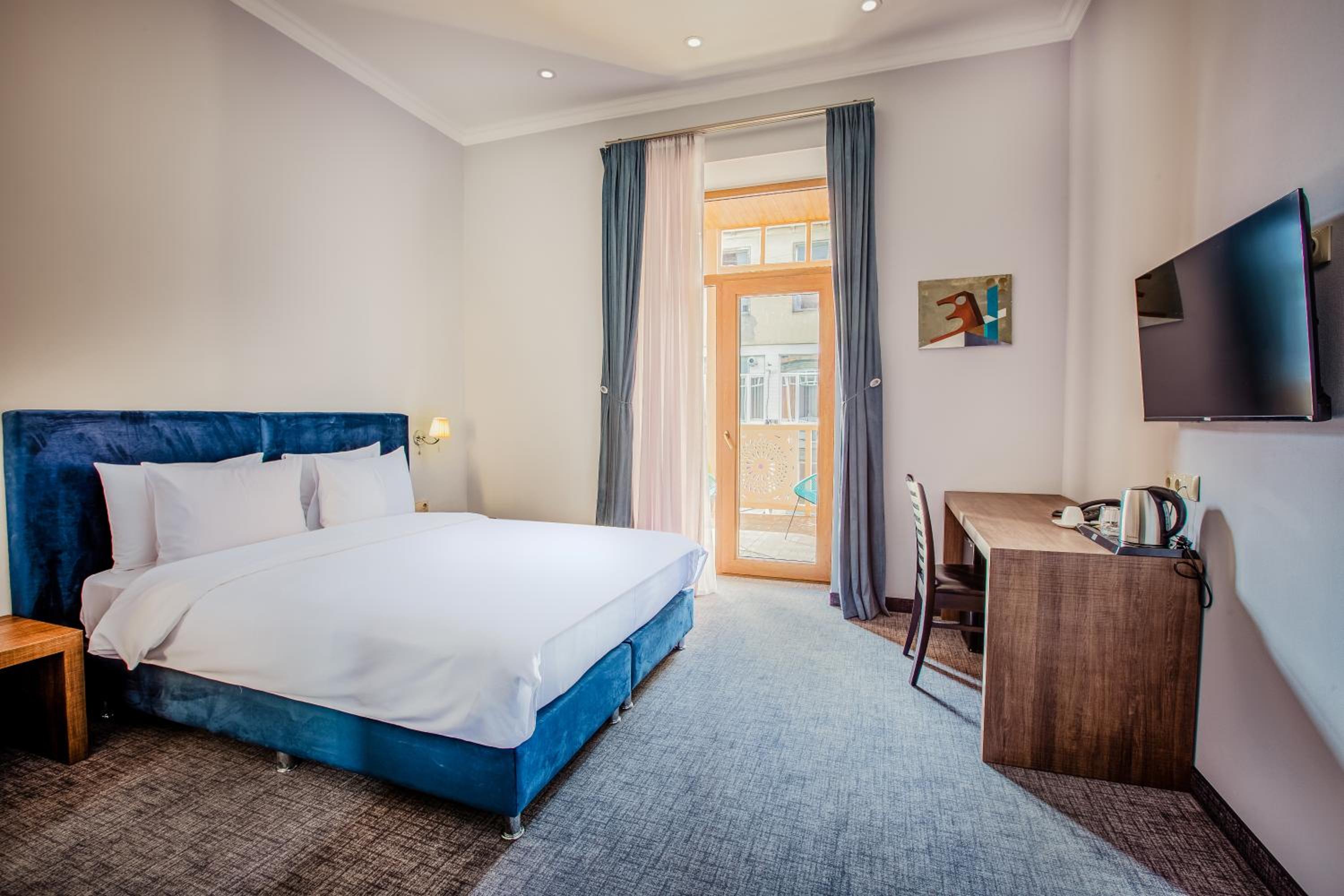 Standard Double or Twin Room with Balcony photo 1