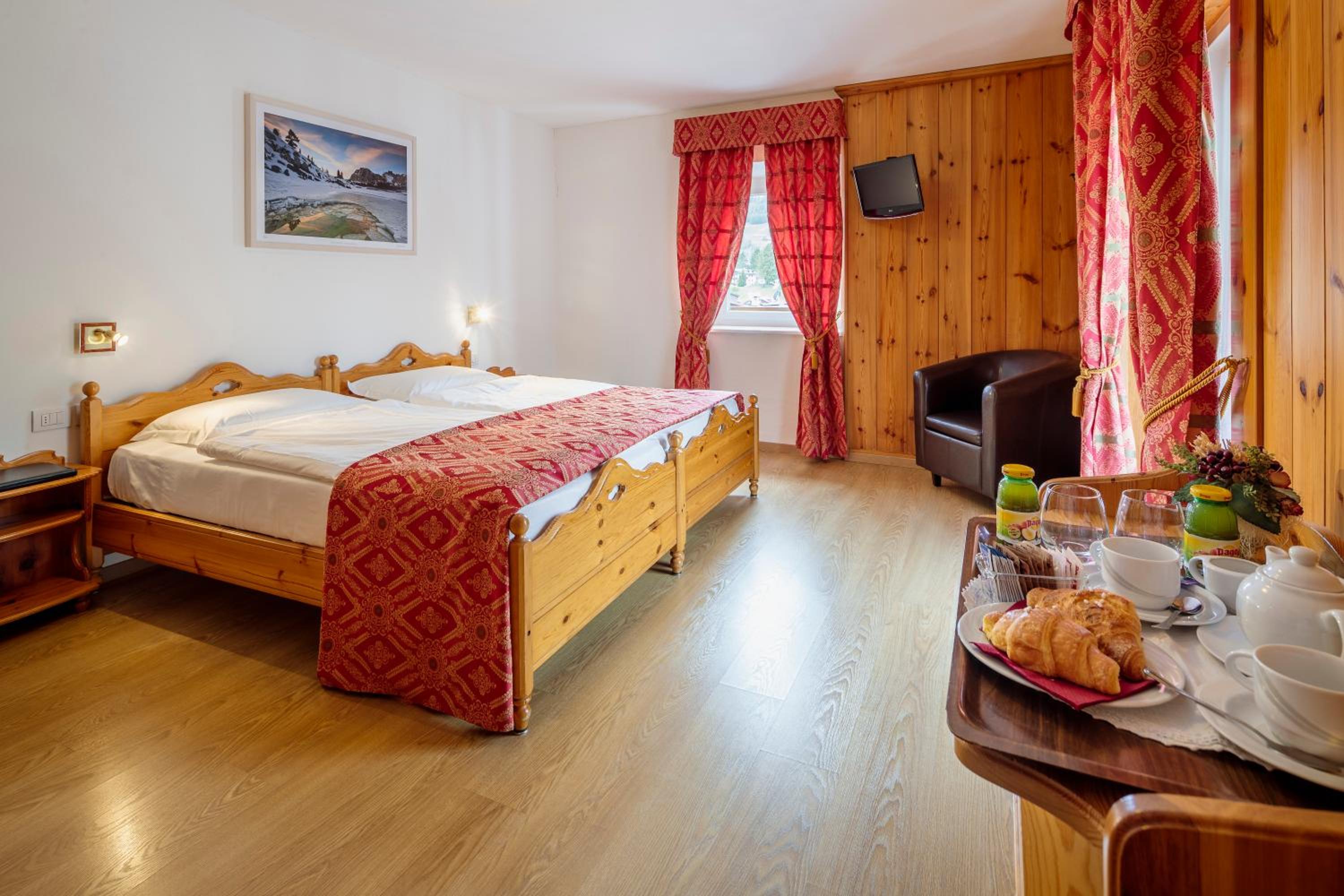 Standard Double or Twin Room with Balcony photo 1