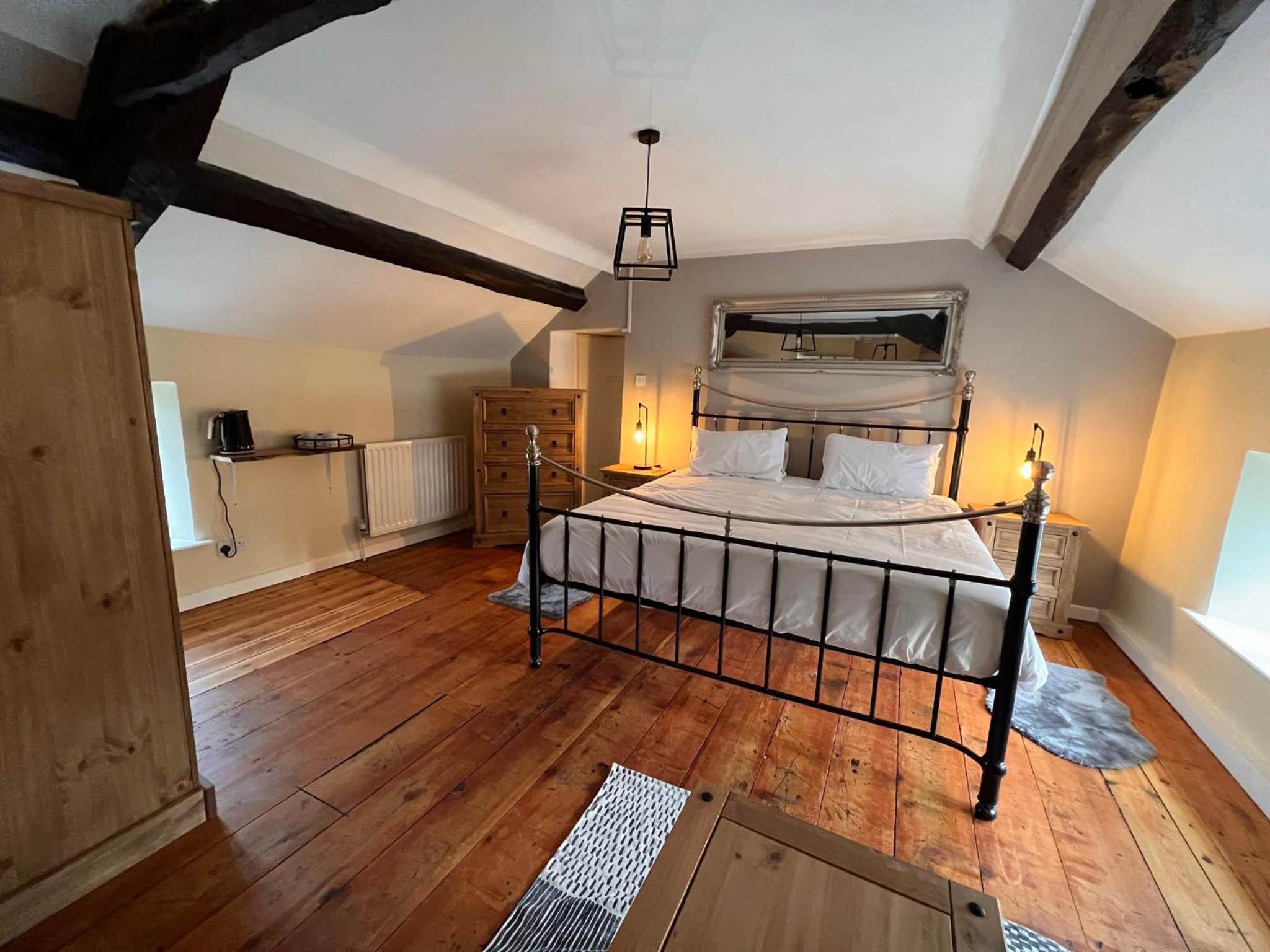 Double Room with Private Bathroom photo 3