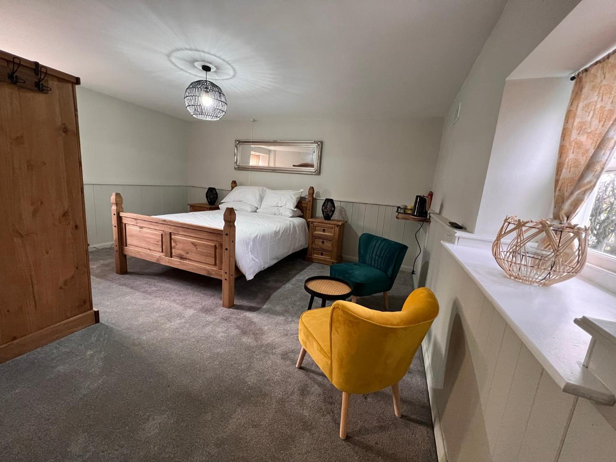Double Room with Private Bathroom photo 3