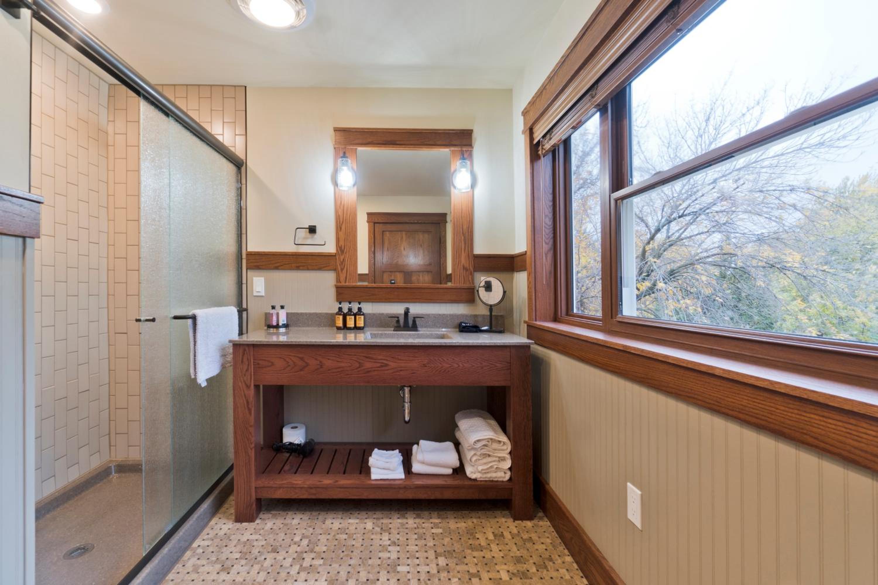 Single Room with Bathroom photo 2