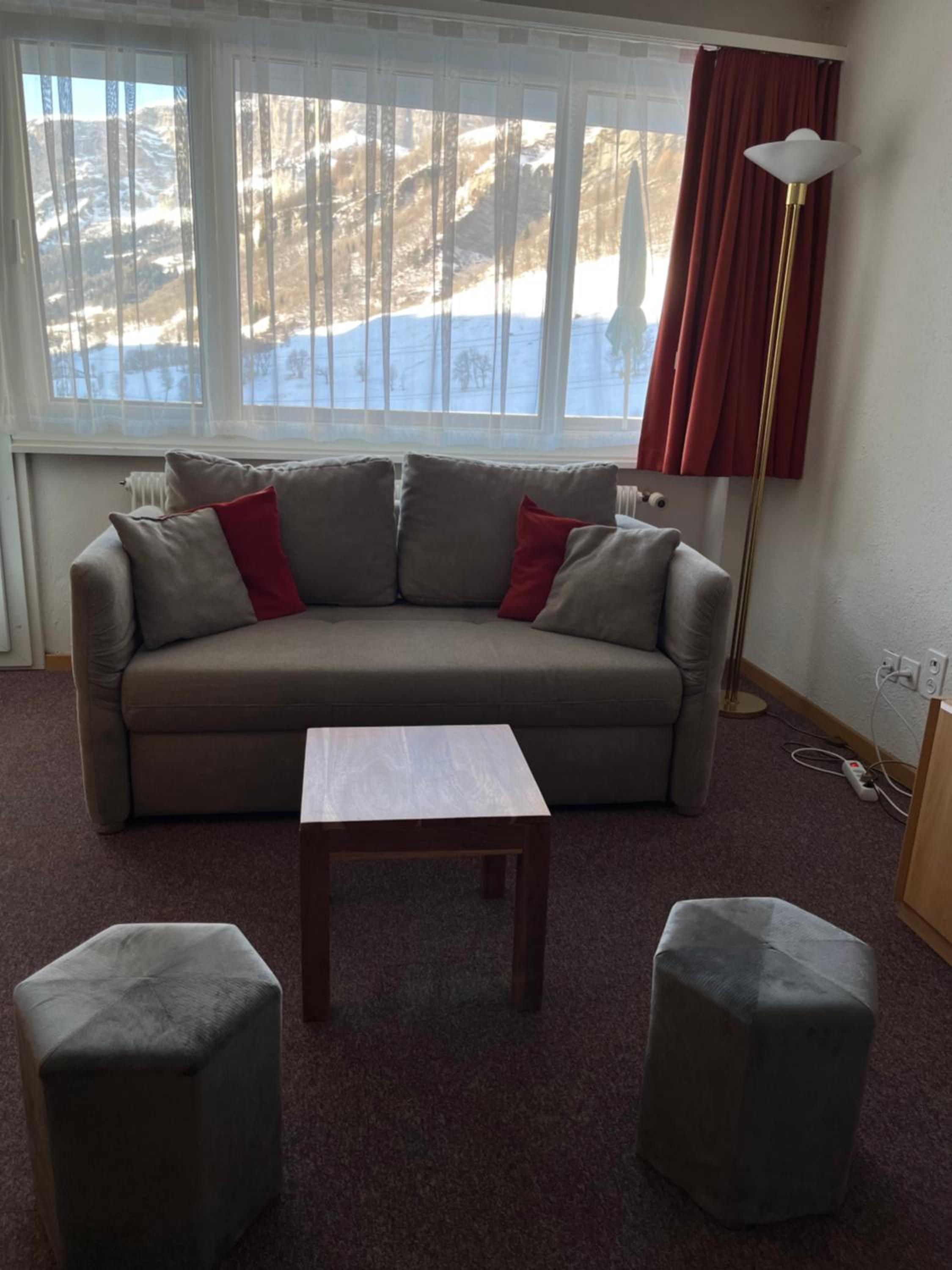 Apartment with Balcony - Photo 9