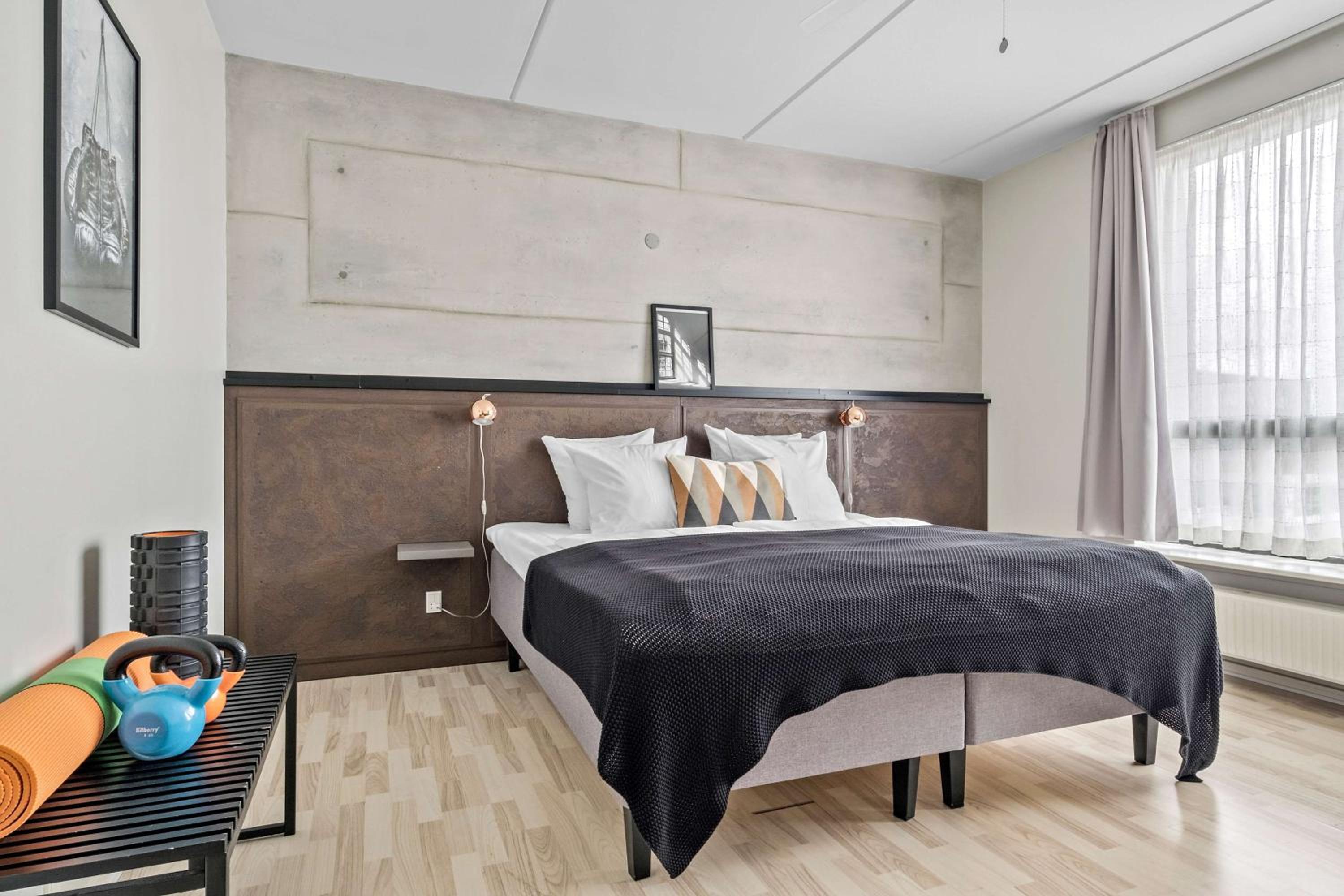 Business King Room - Photo 15