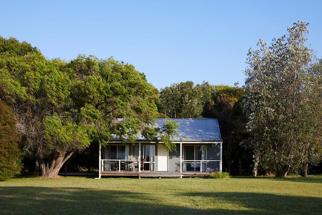 Two-Bedroom Cottage photo 2