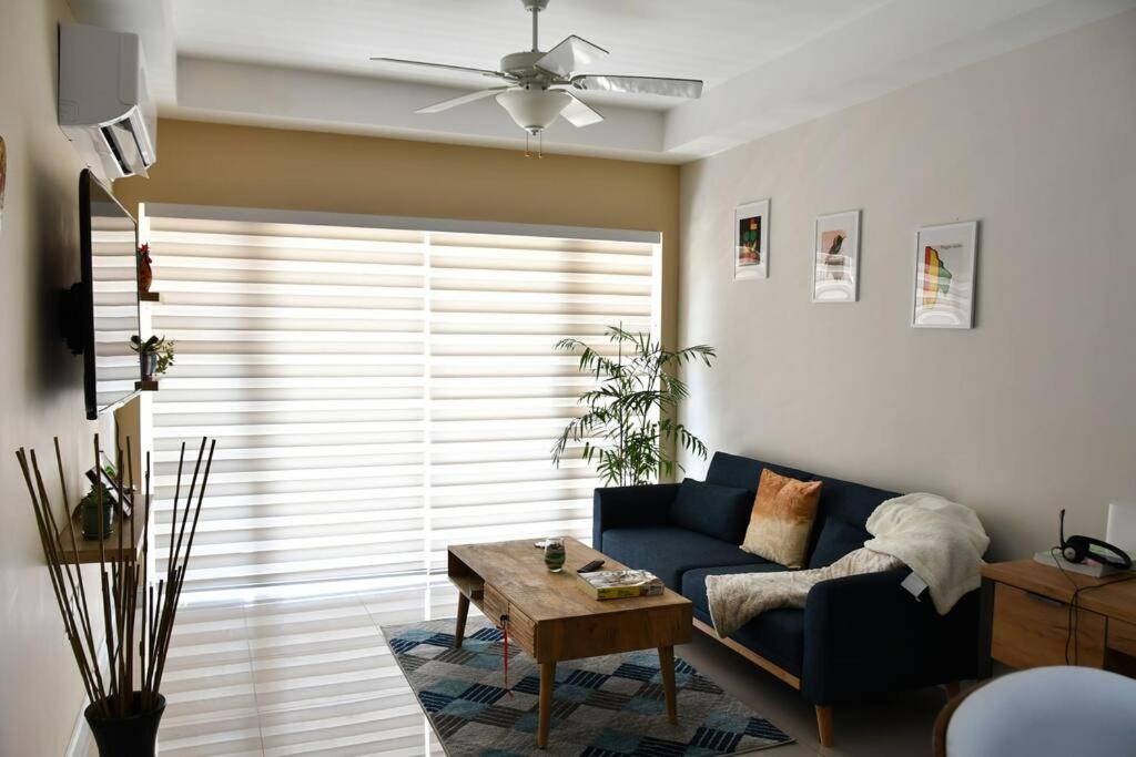 One-Bedroom Apartment photo 1