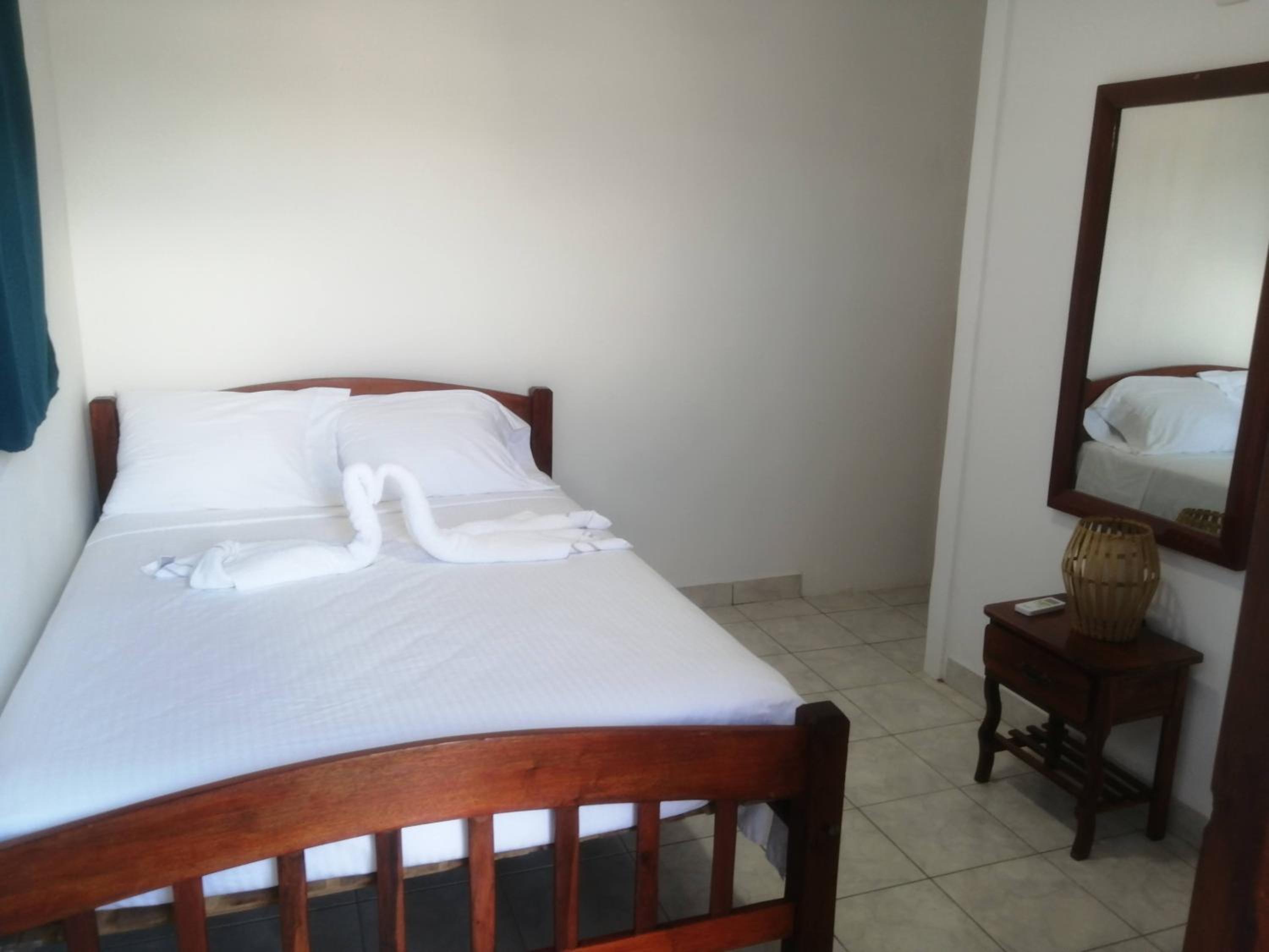 Deluxe Queen Room photo 2