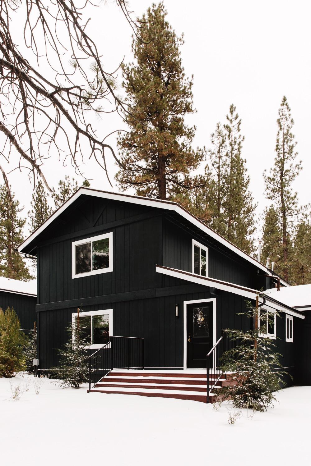 Four-Bedroom House - Photo 28