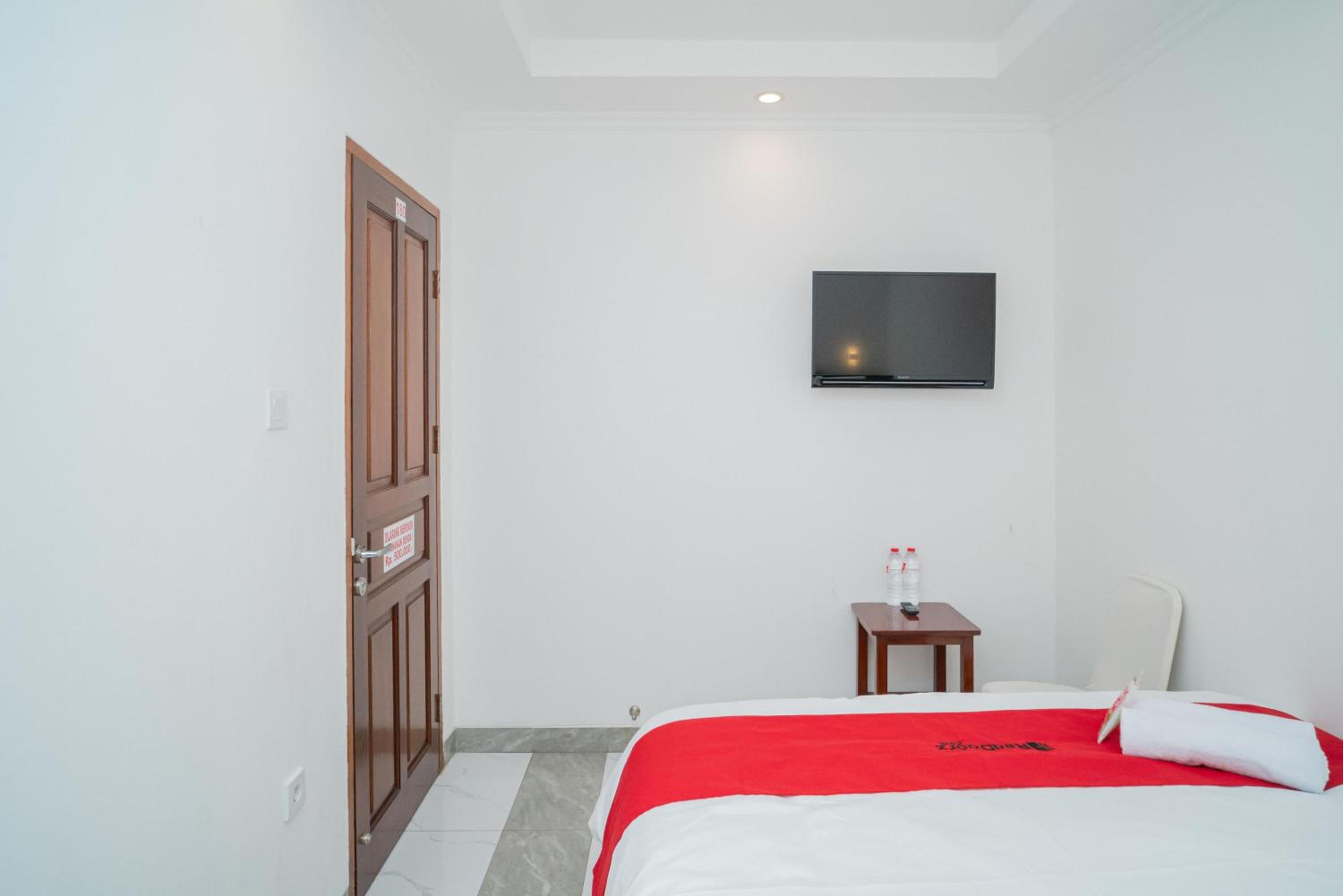 Standard Double Room - Photo 24