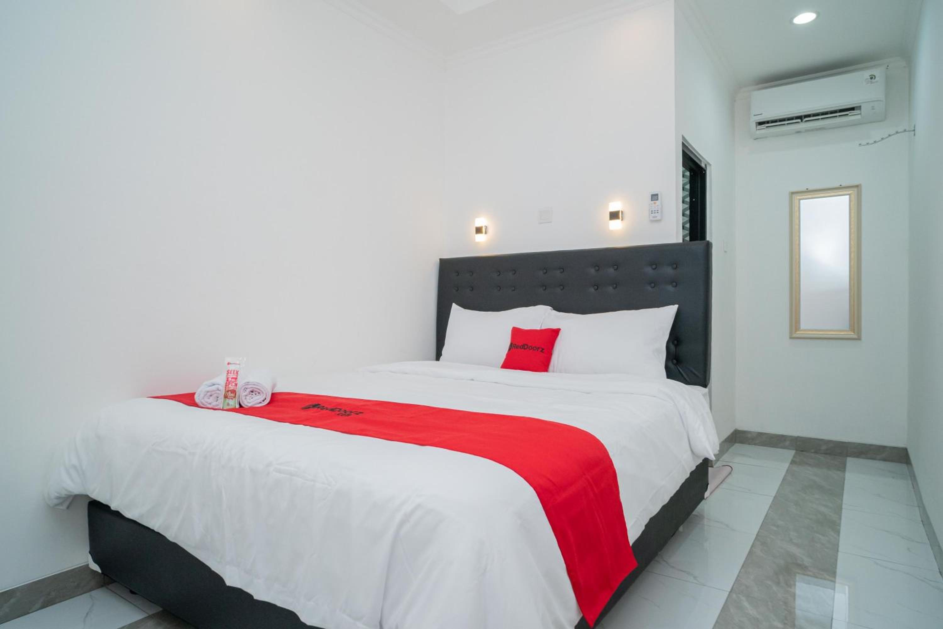 Standard Double Room - Photo 2