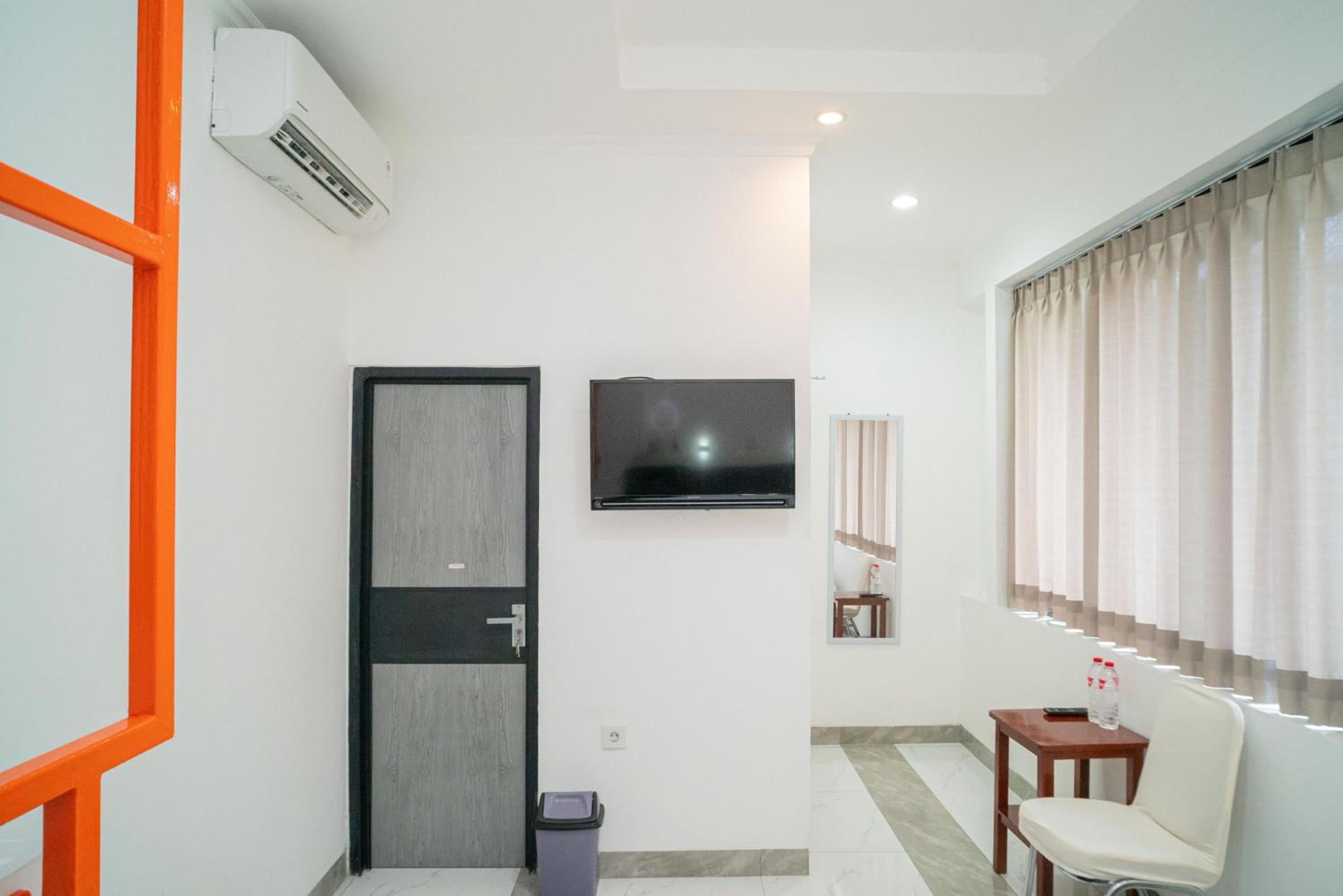 Standard Double Room - Photo 3