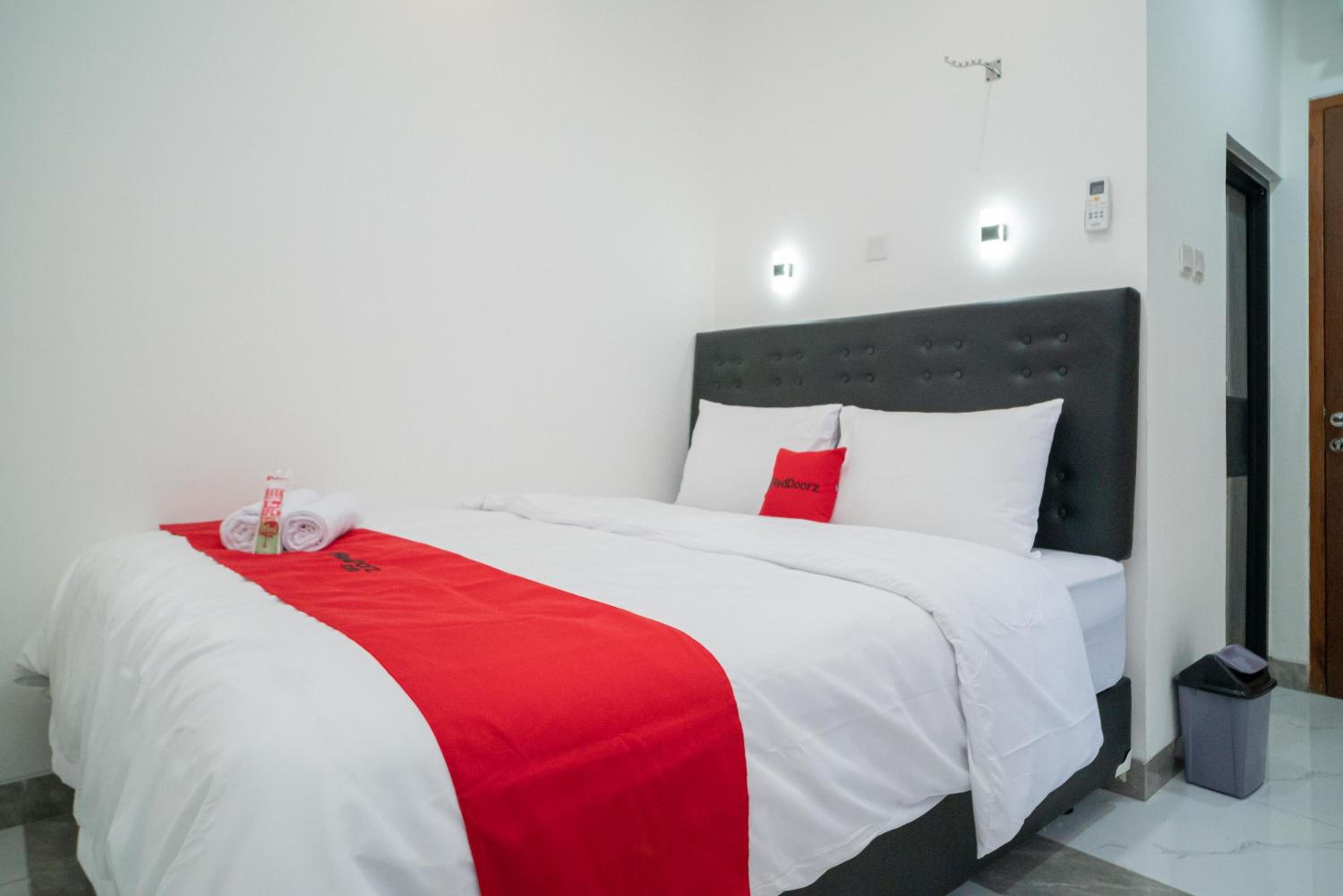 Standard Double Room - Photo 4