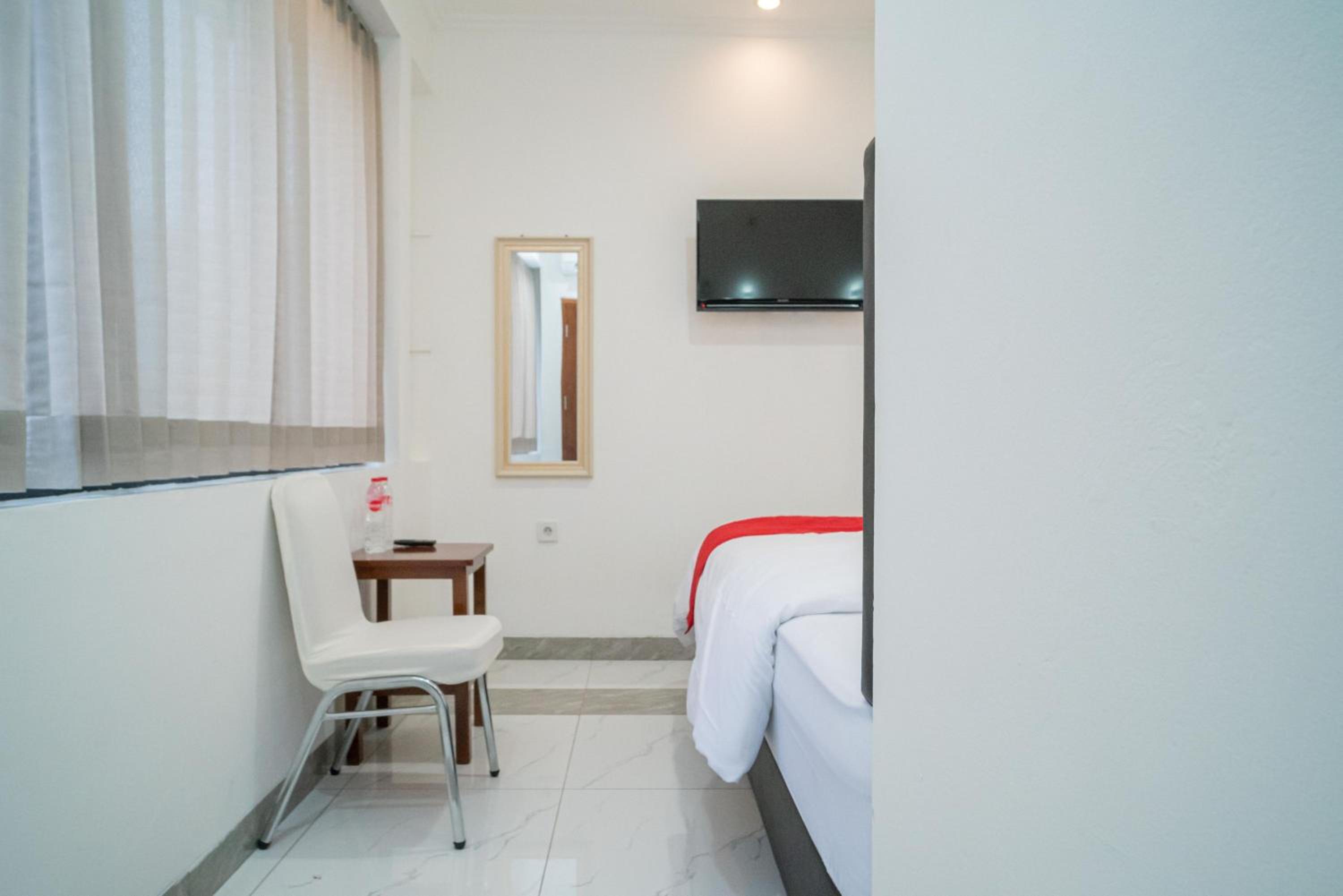 Standard Double Room - Photo 5