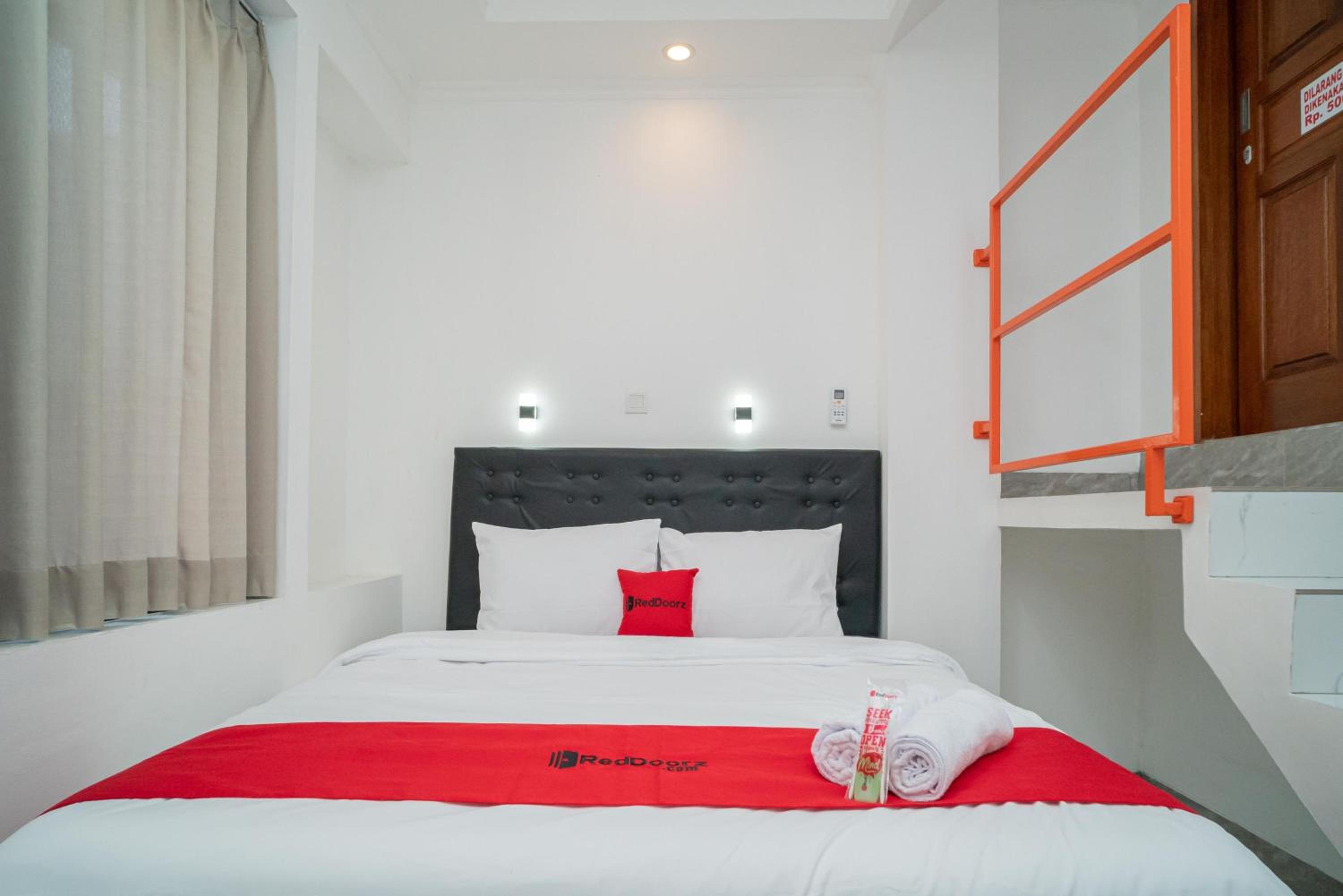 Standard Double Room - Photo 8