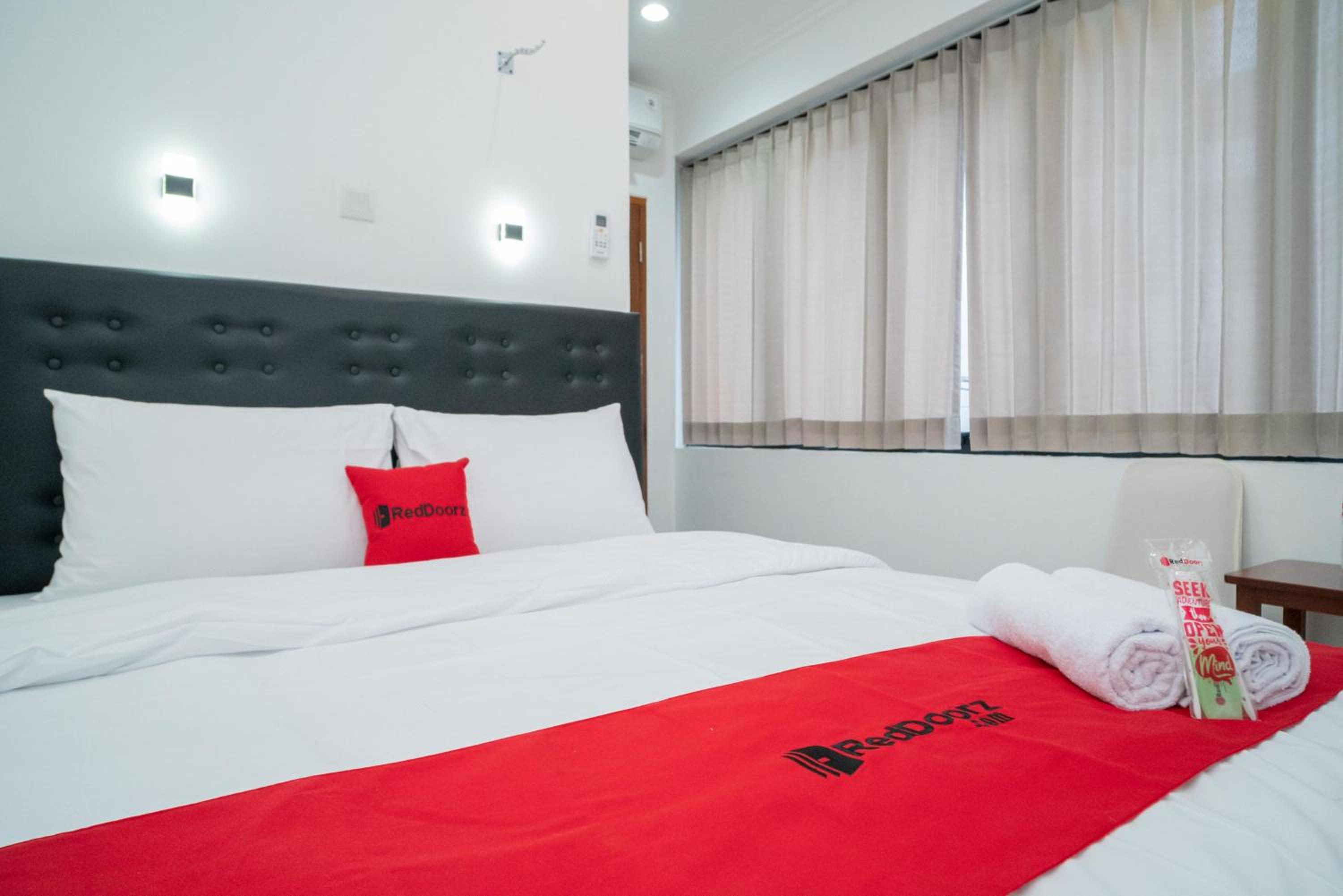 Standard Double Room - Photo 12