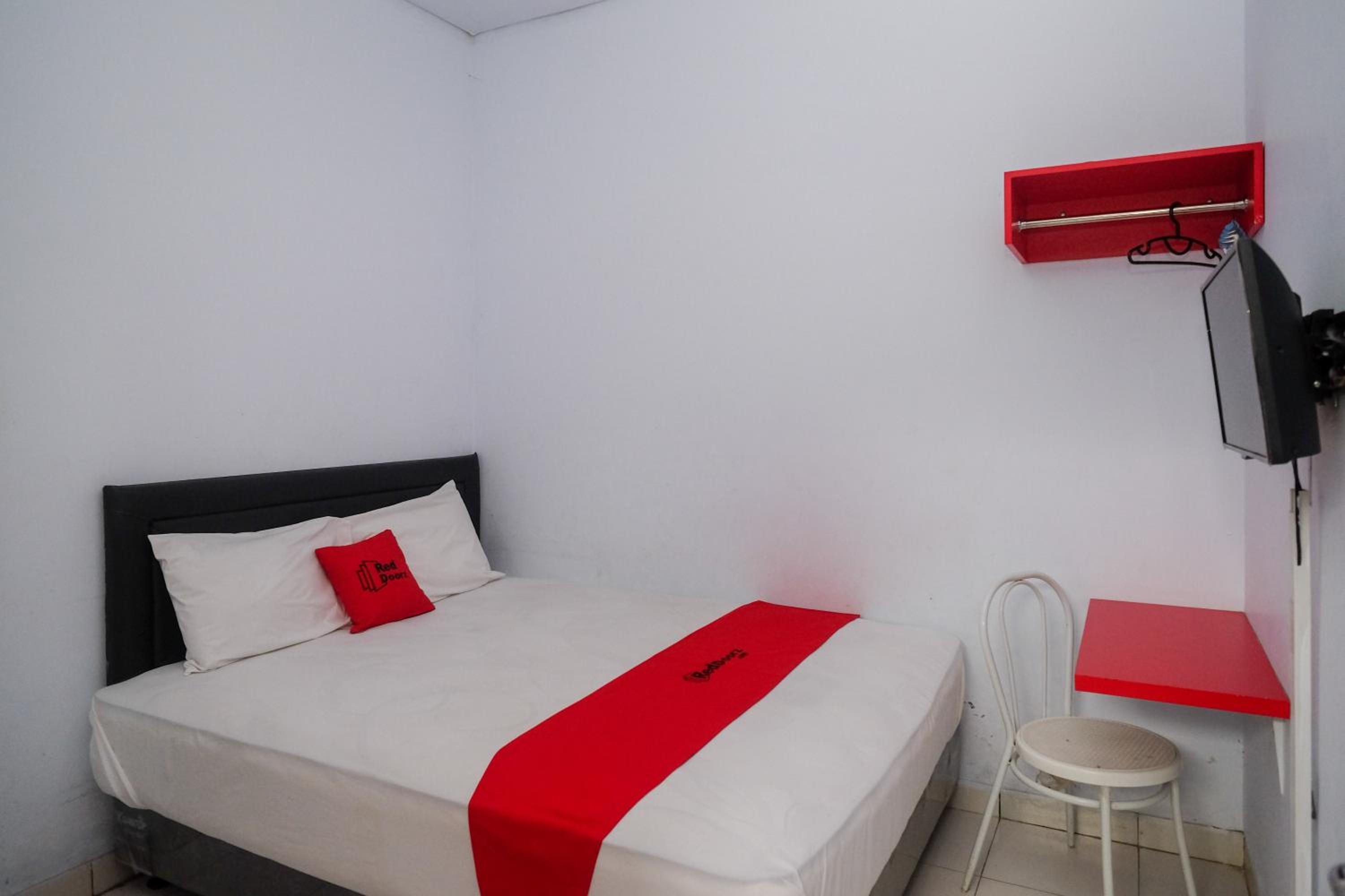 Economy Double Room photo 1