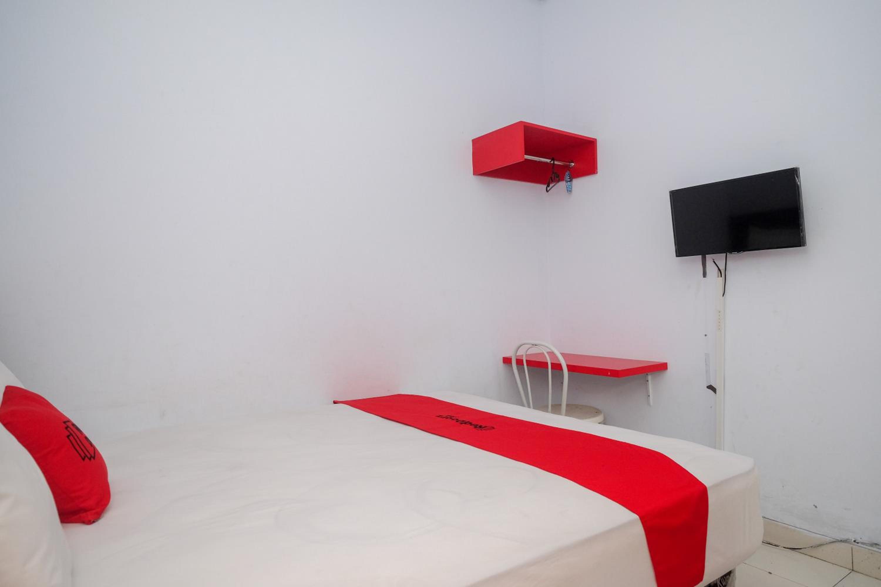 Economy Double Room photo 2