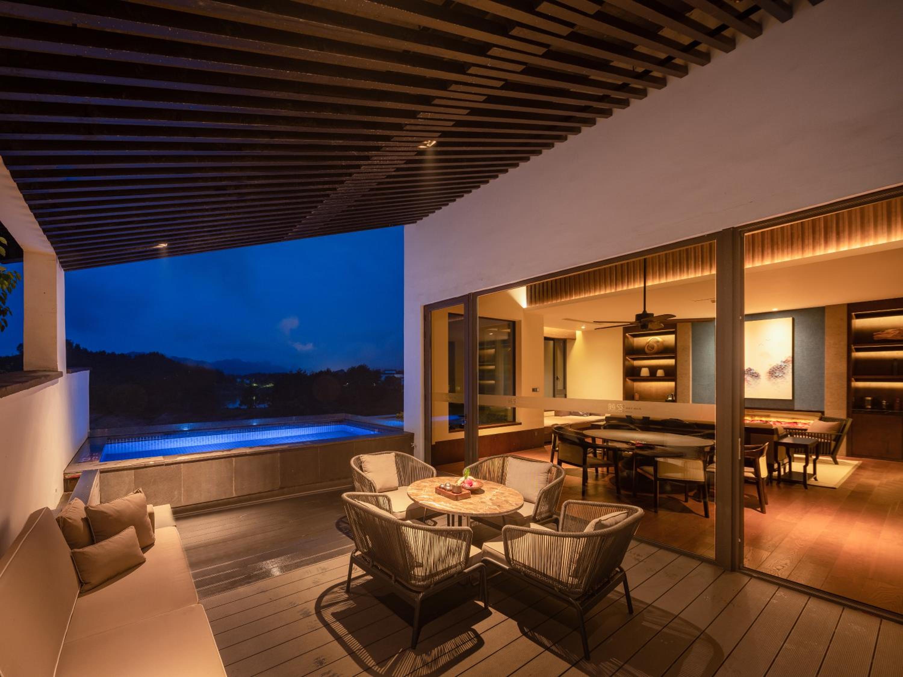 Two-Bedroom Villa photo 3