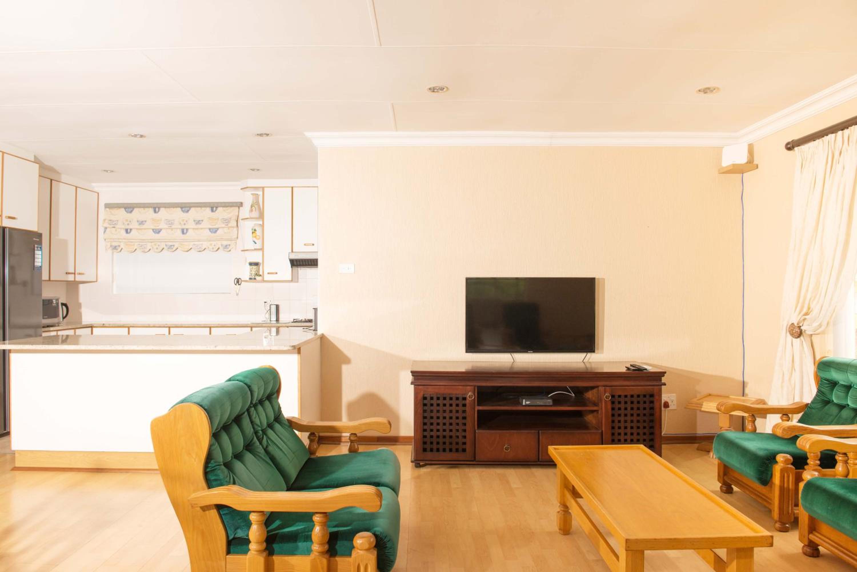 Apartment photo 3