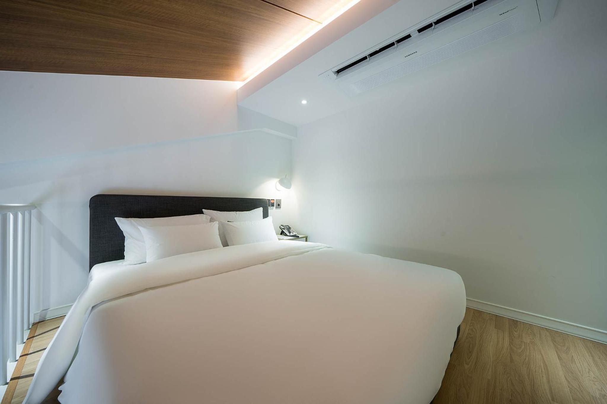 Duplex Room - Photo 9