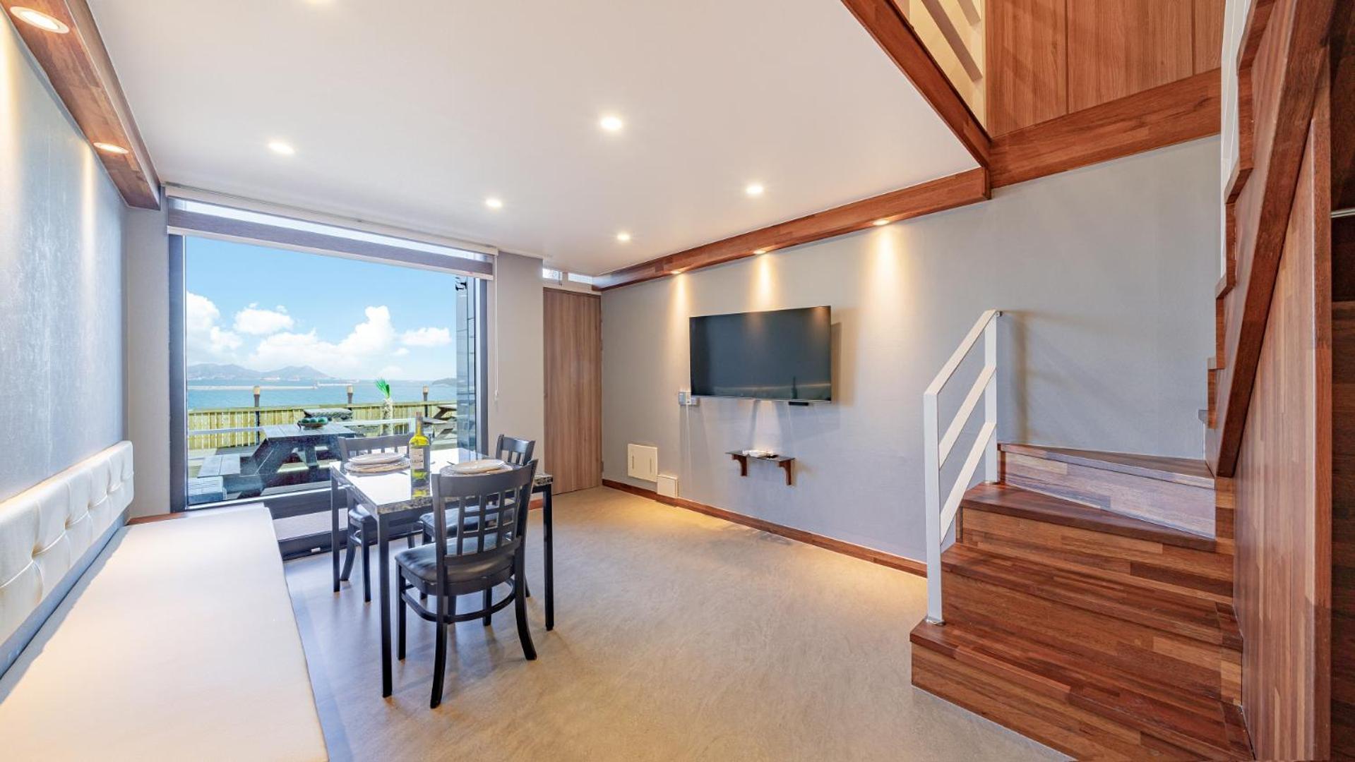 Family Room with Sea View photo 1