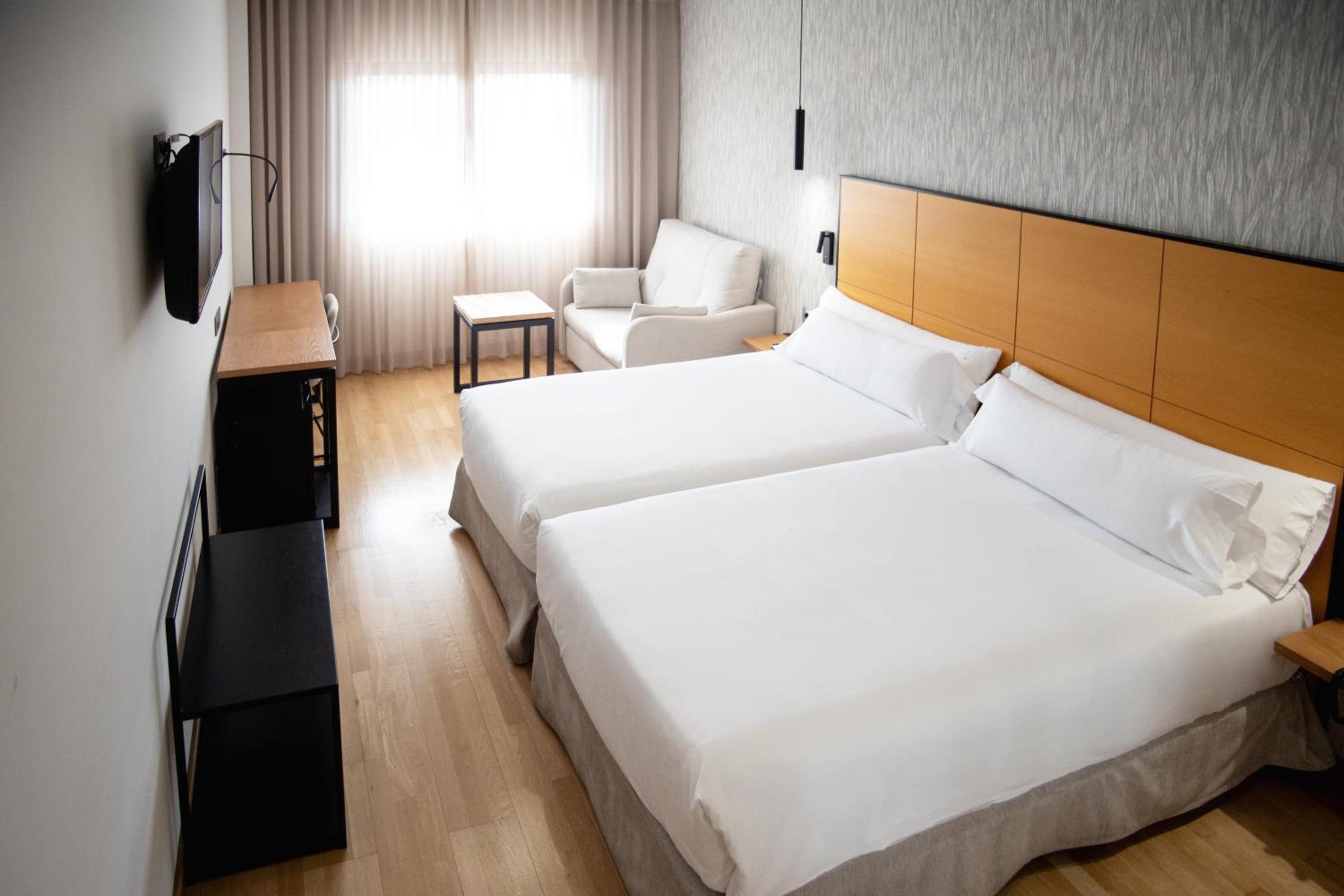 Twin Room for 1-2 people - Photo 2