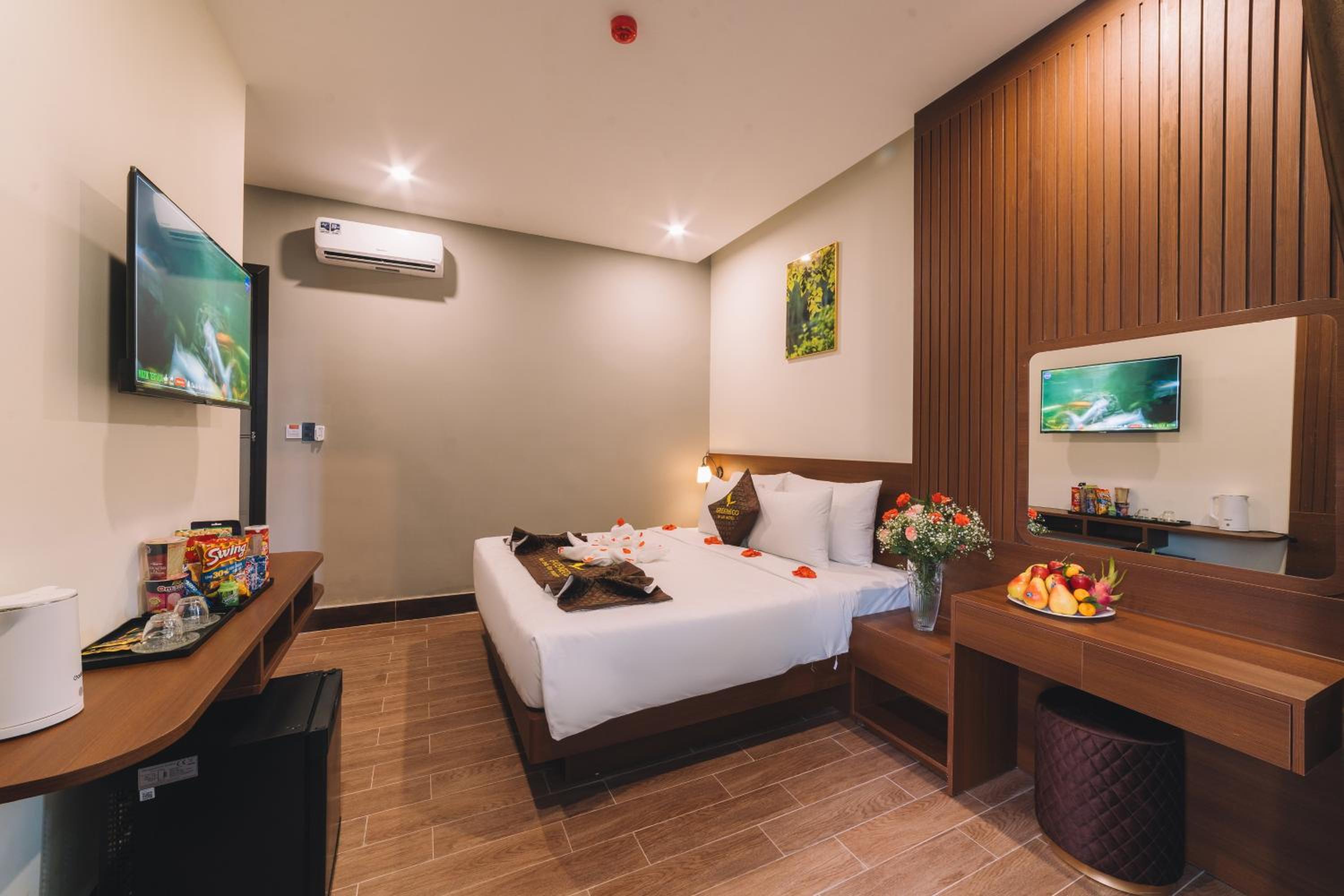 Standard Double Room - Photo 12